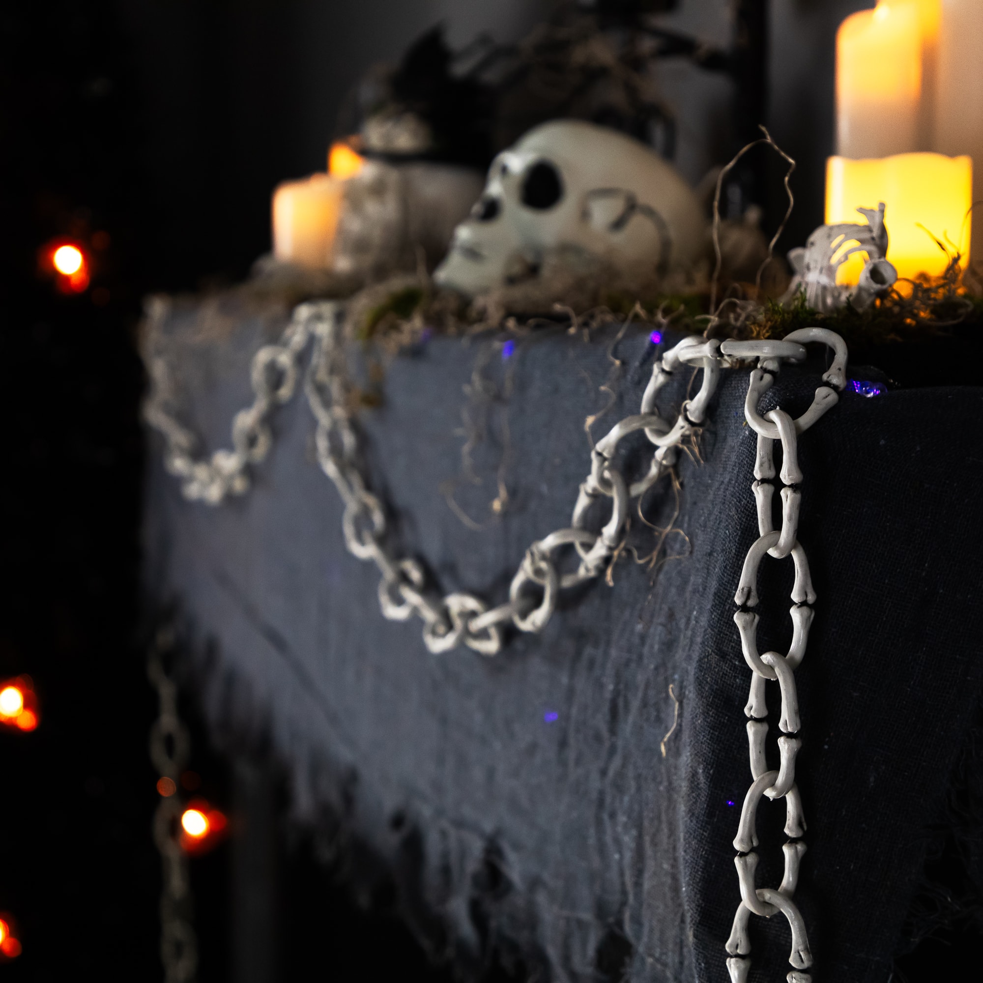 Bone-Like Chainlink Halloween Decoration - 12'