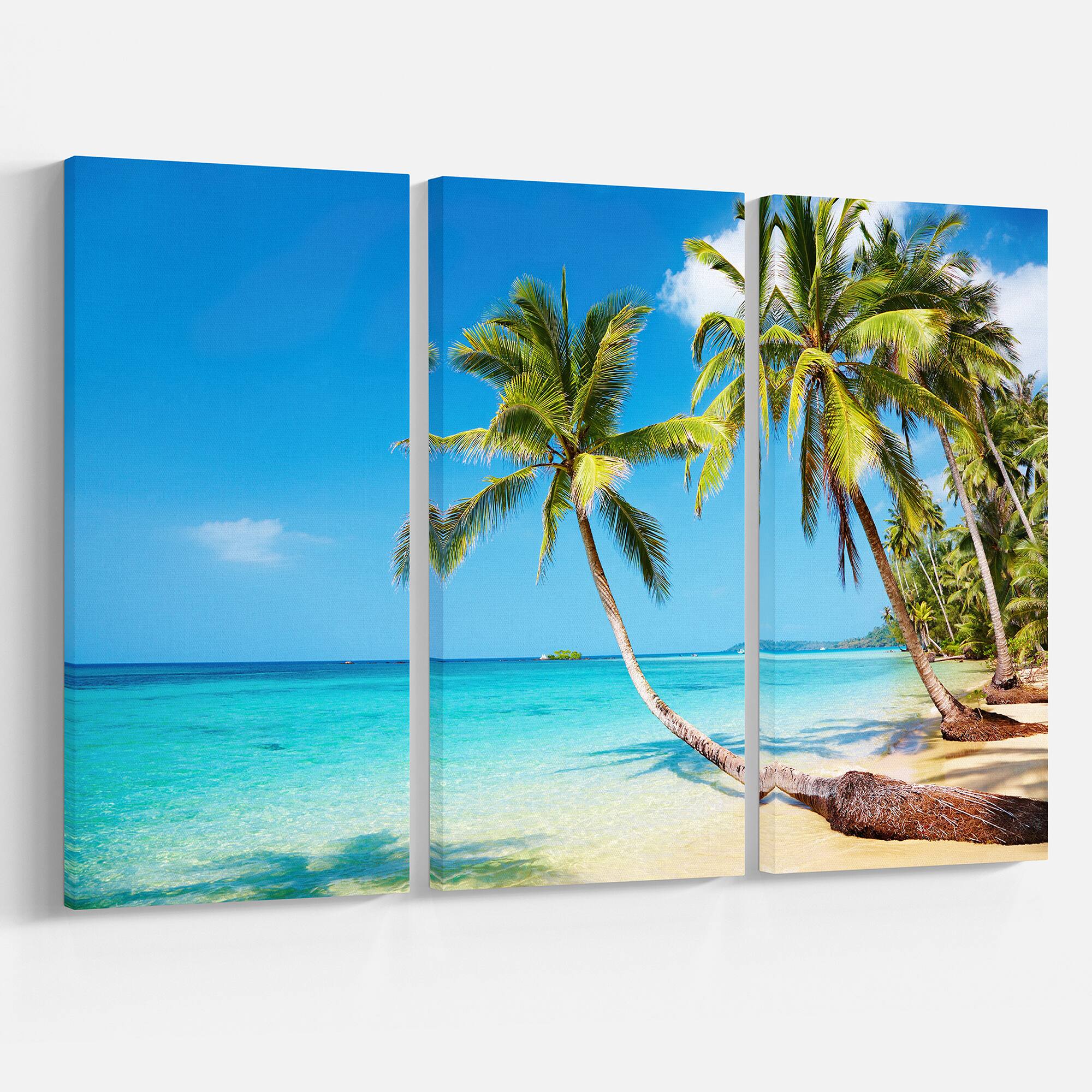 Designart - Tropical Beach