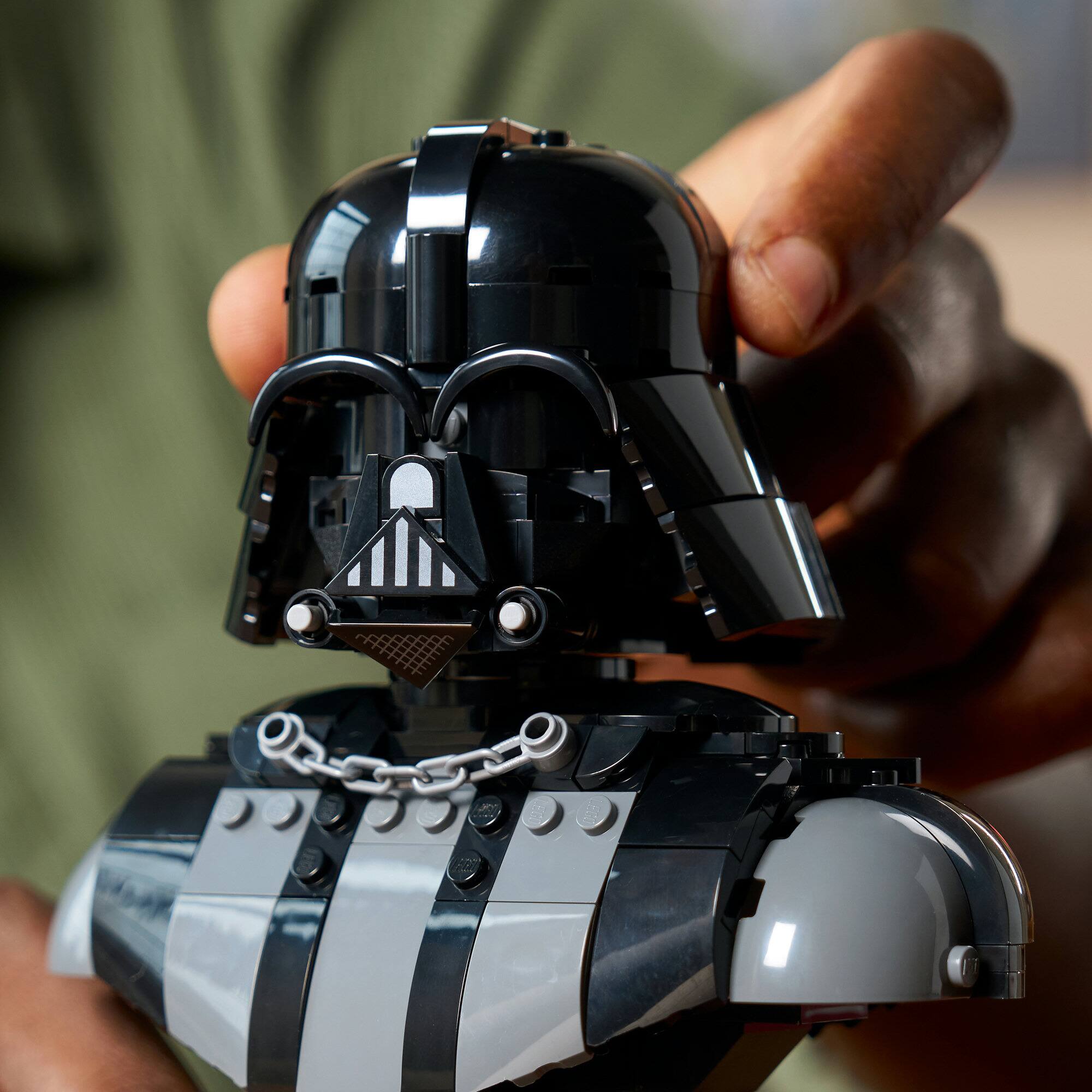 LEGO® Star Wars™ Darth Vader Bust Collection Building Kit 75439