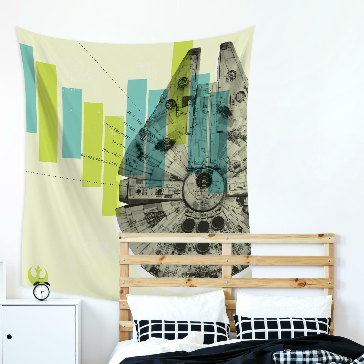 RoomMates Star Wars Millennium Falcon Tapestry