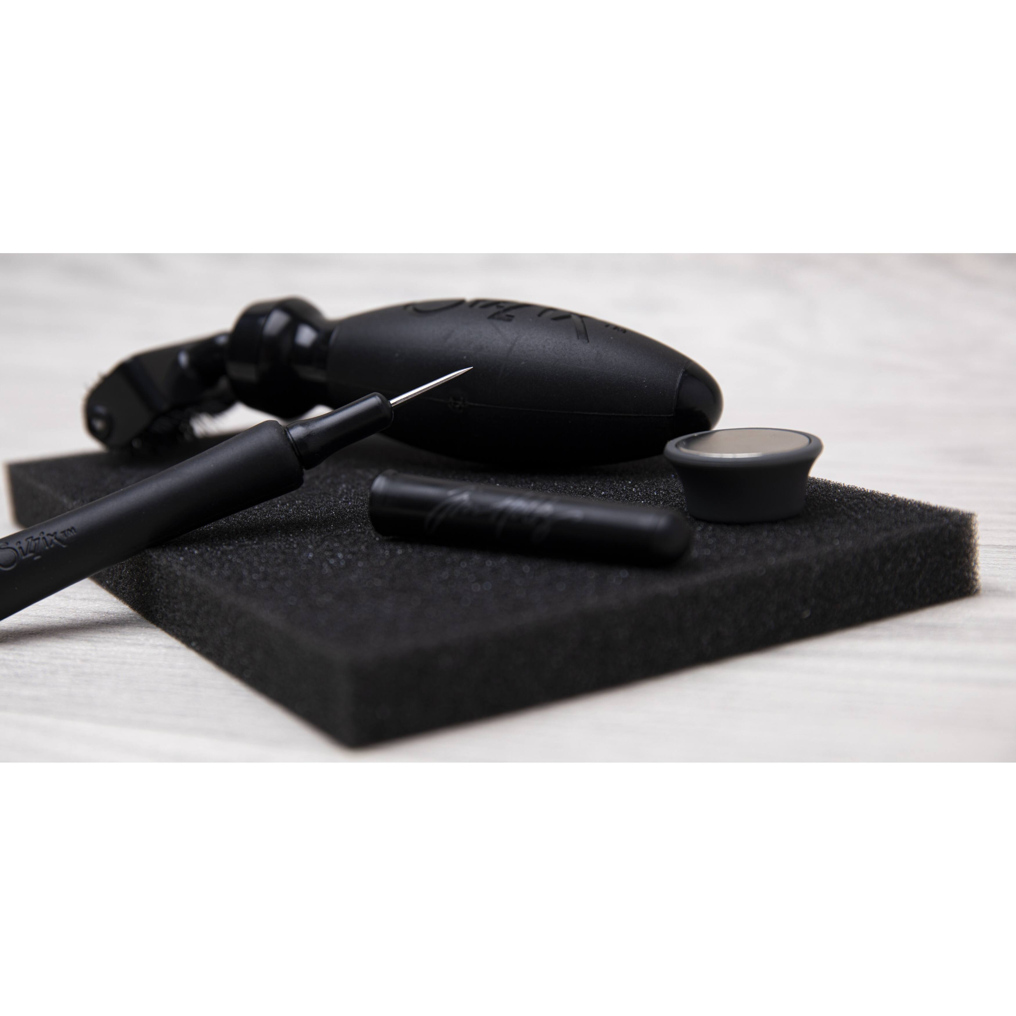 Tim Holtz® Black Die Brush & Pick Accessory Kit