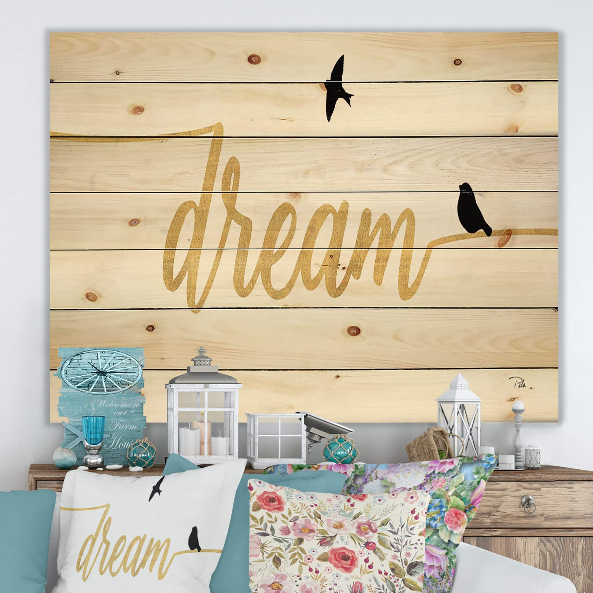 Designart - Family of Birds on Gold Words II