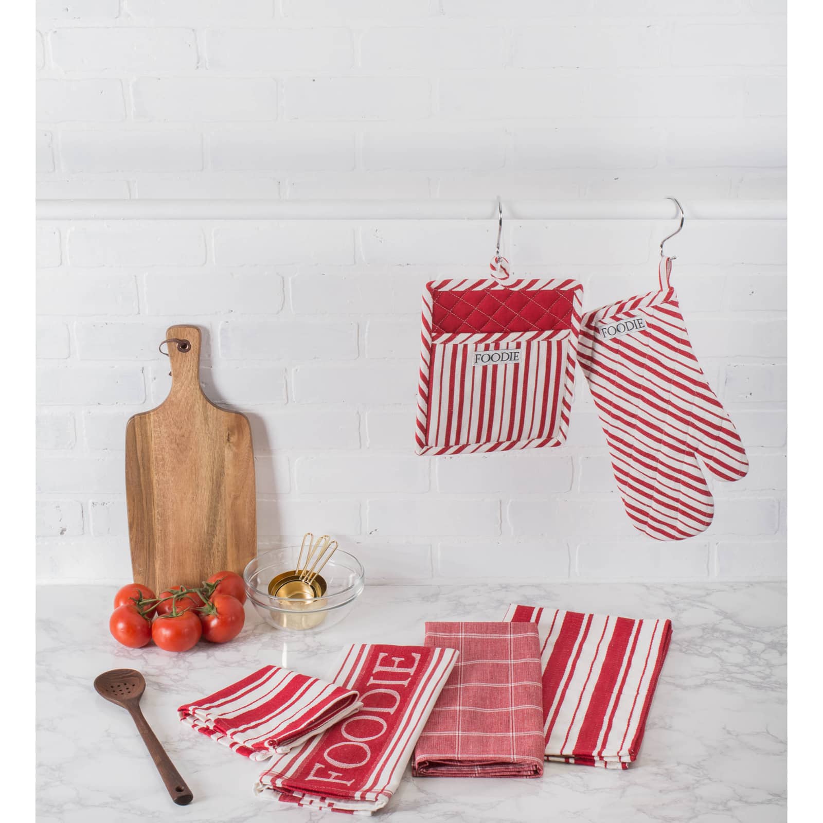 Tomato Foodie Gourmet Chef Potholder Set