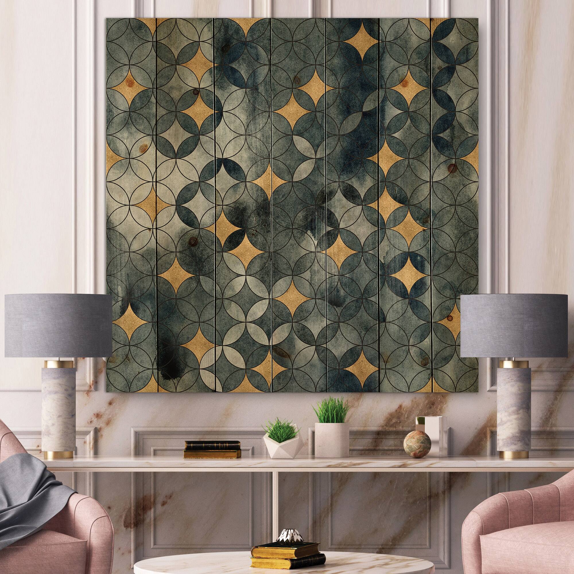 Designart - Geometry Intersecting Circles WIth Golden Stars - Modern Print on Natural Pine Wood