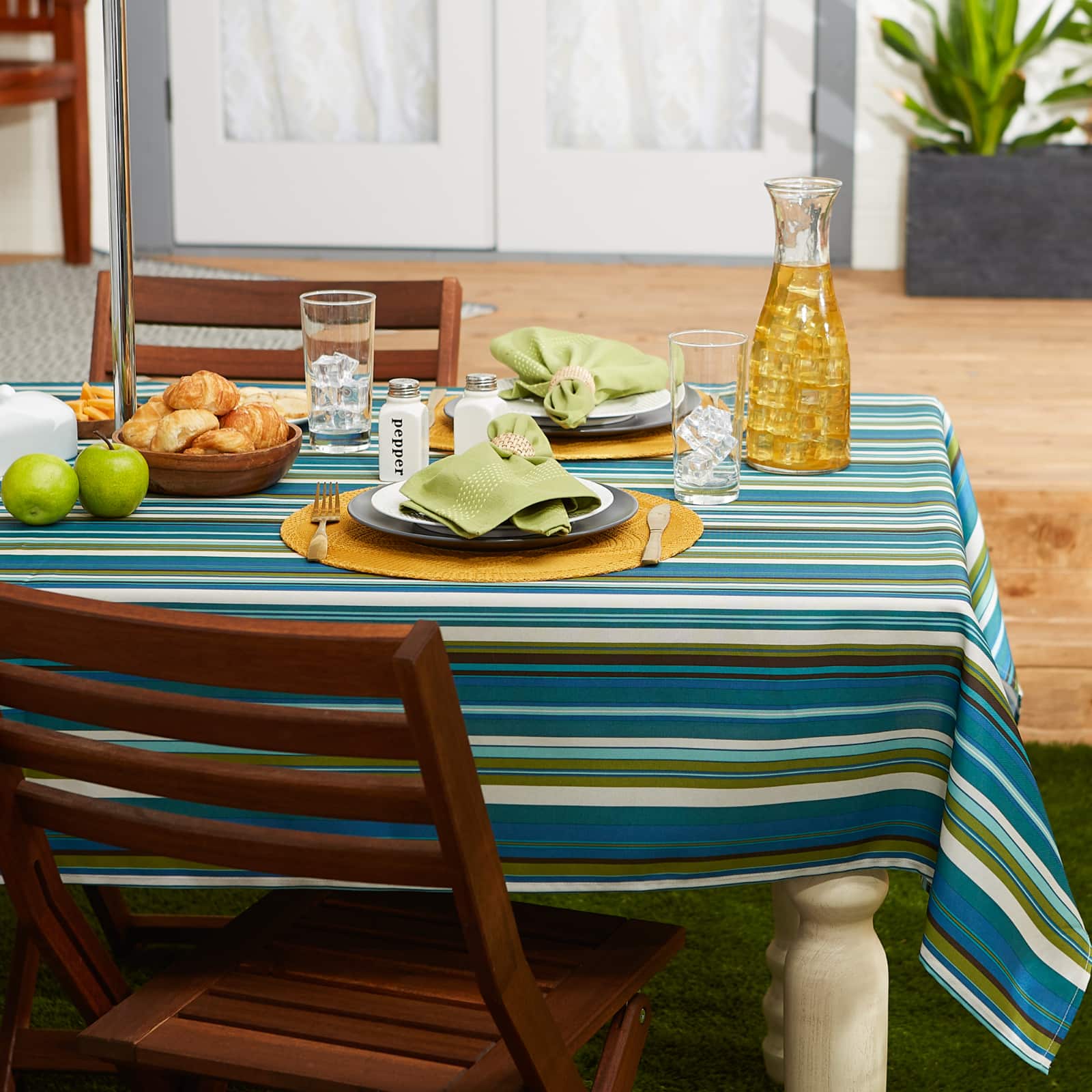 Beachy Stripe Print Outdoor Tablecloth with Zipper, 60" x 120"