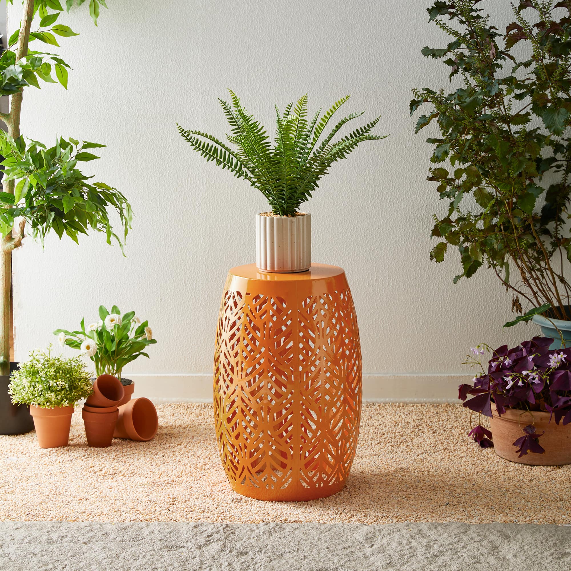 Glitzhome® 18.25" Multifunctional Solar Powdered Iron Leaf Cutout Garden Stool