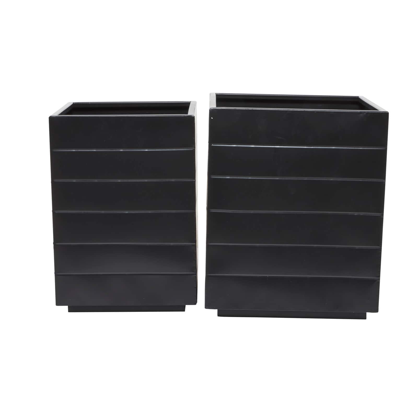 Modern Planter, Set of 2" 17