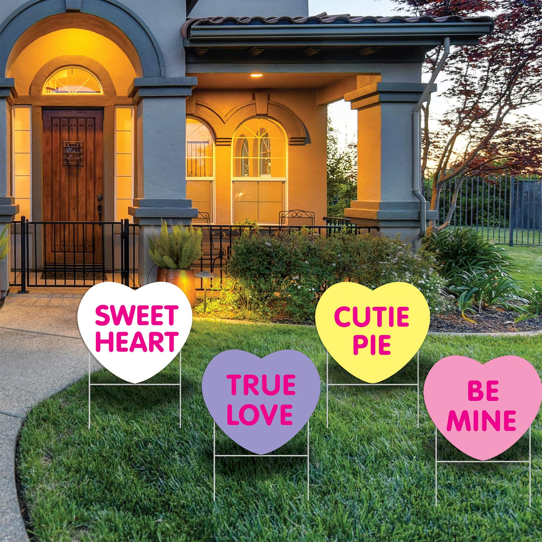 Beistle 11.5" x 13" Candy Heart Plastic Yard Signs Set