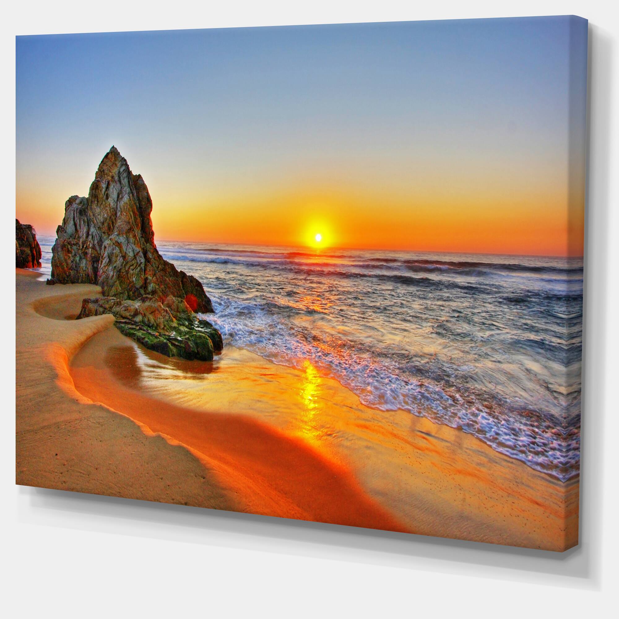 Designart - Beautiful Sunrise by Beach in Tathra