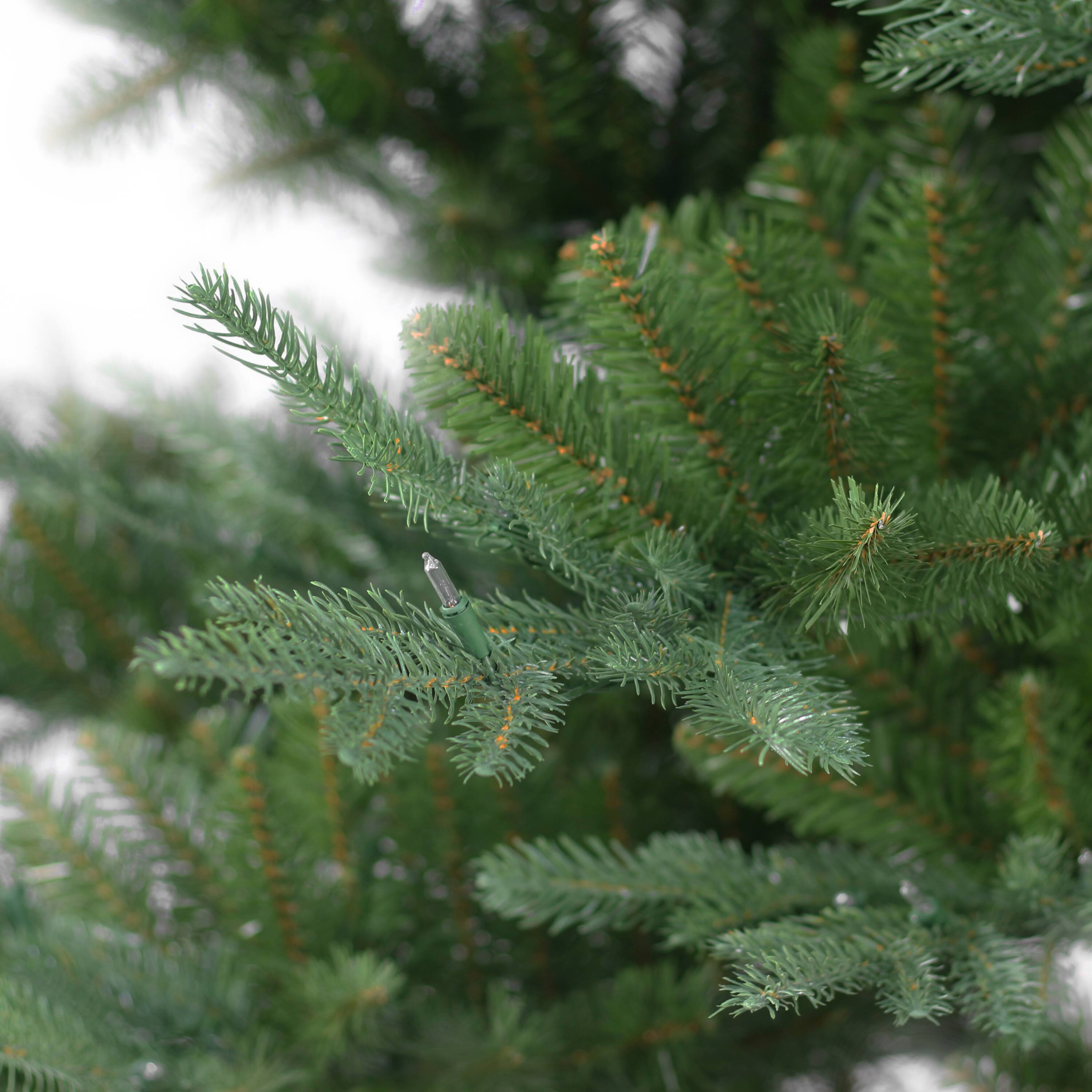 4.5ft. Pre-Lit Hillside Spruce Artificial Tree, Clear Lights