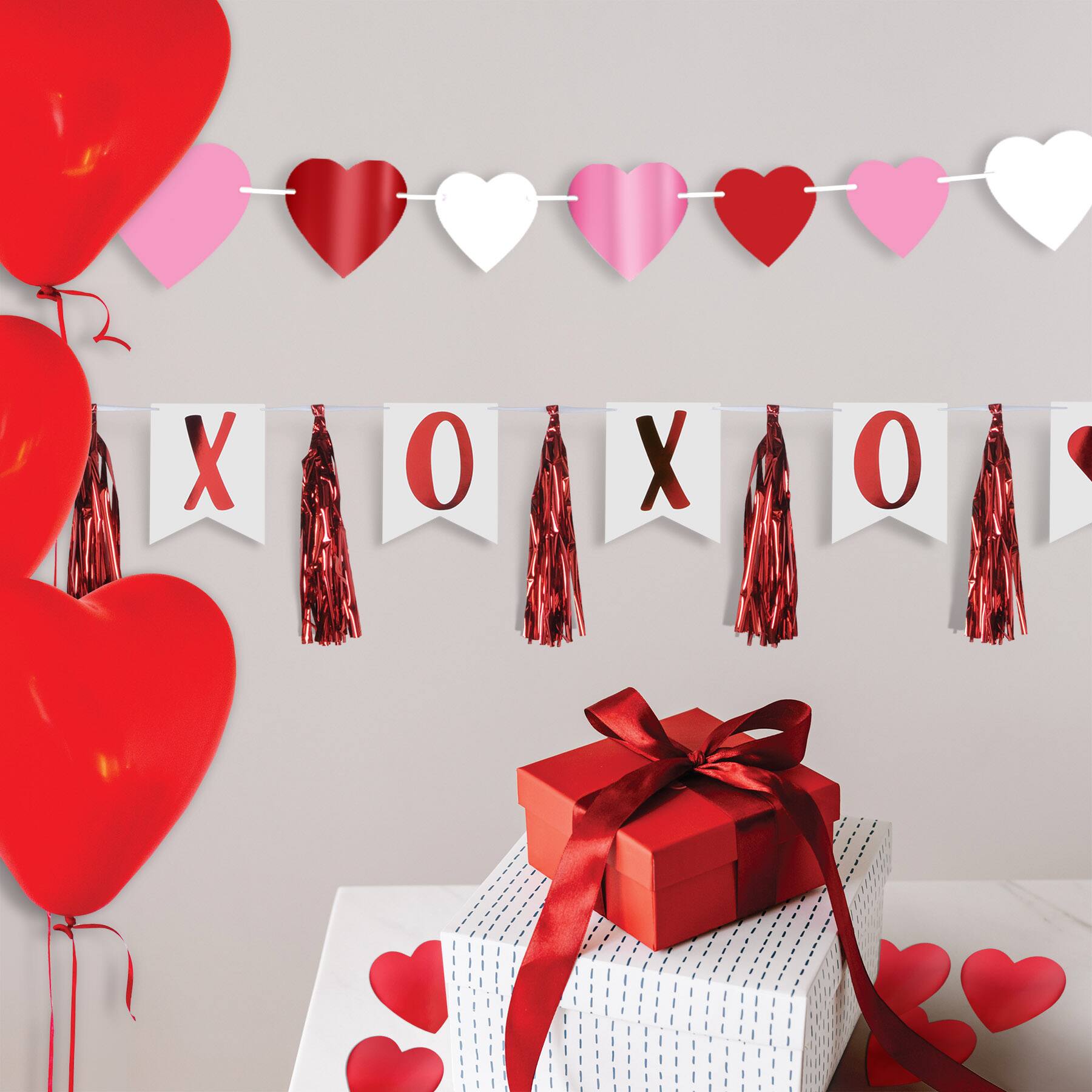 Beistle 6ft. Heart Streamer