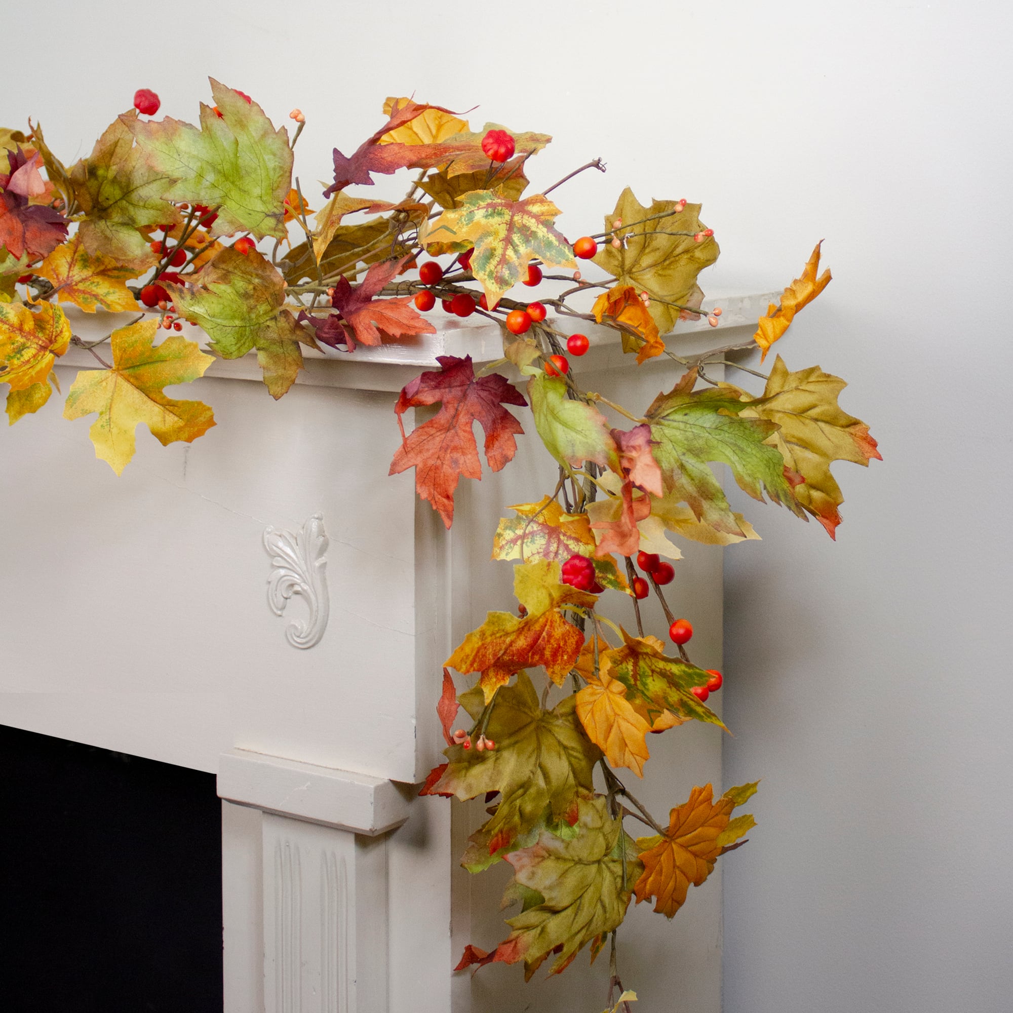5ft. Leaves & Berries Thanksgiving Garland