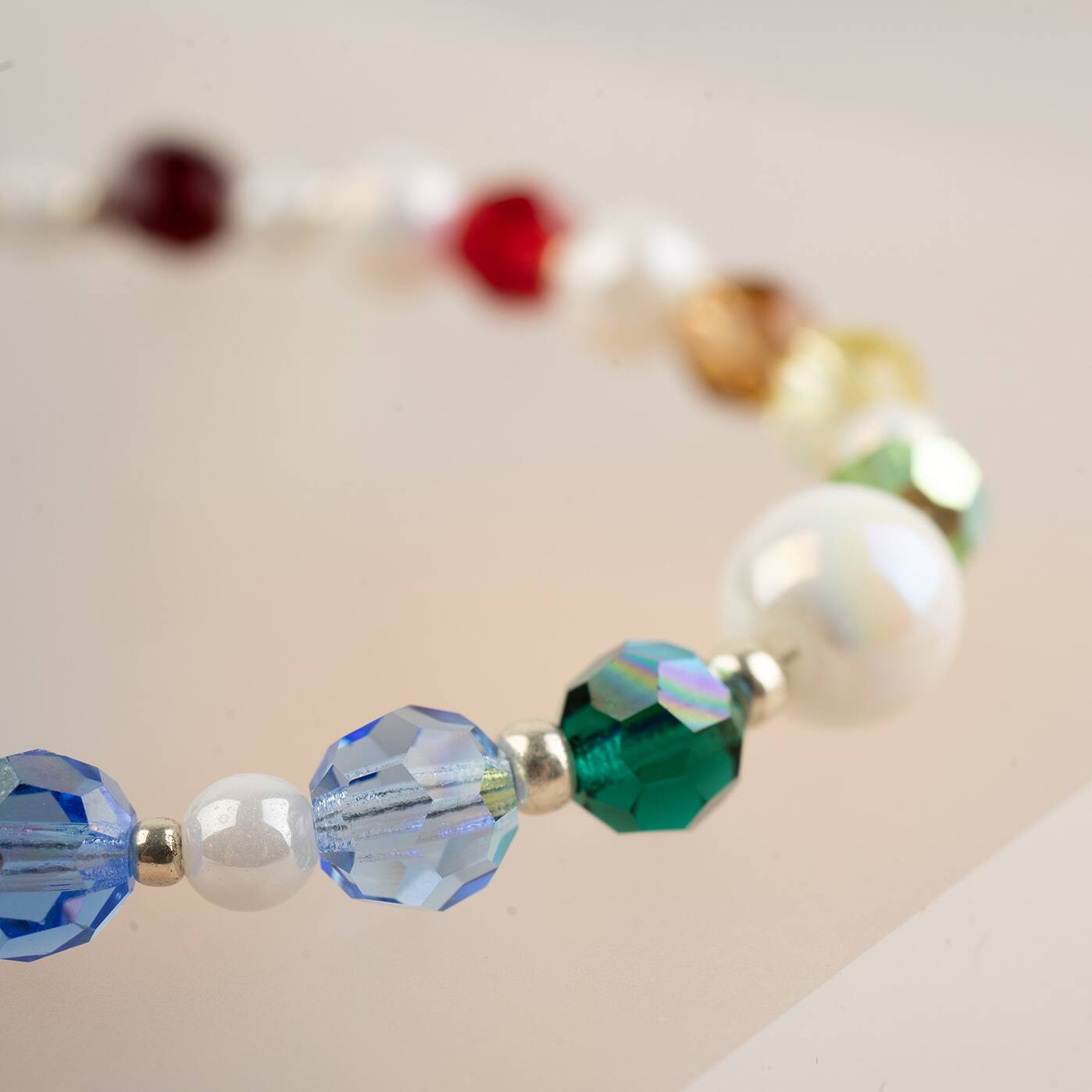 Collier de cristal paré de perles