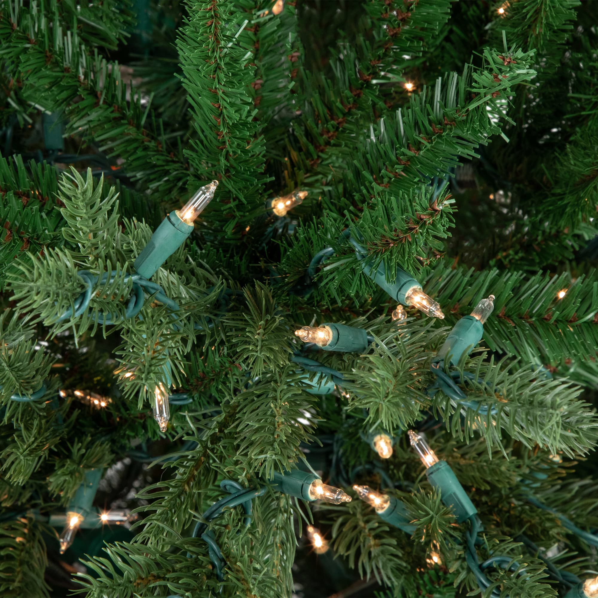 Northlight 9ft. Pre-Lit Real Touch Medium Grande Spruce Artificial Christmas Tree, Clear Incandescent Lights
