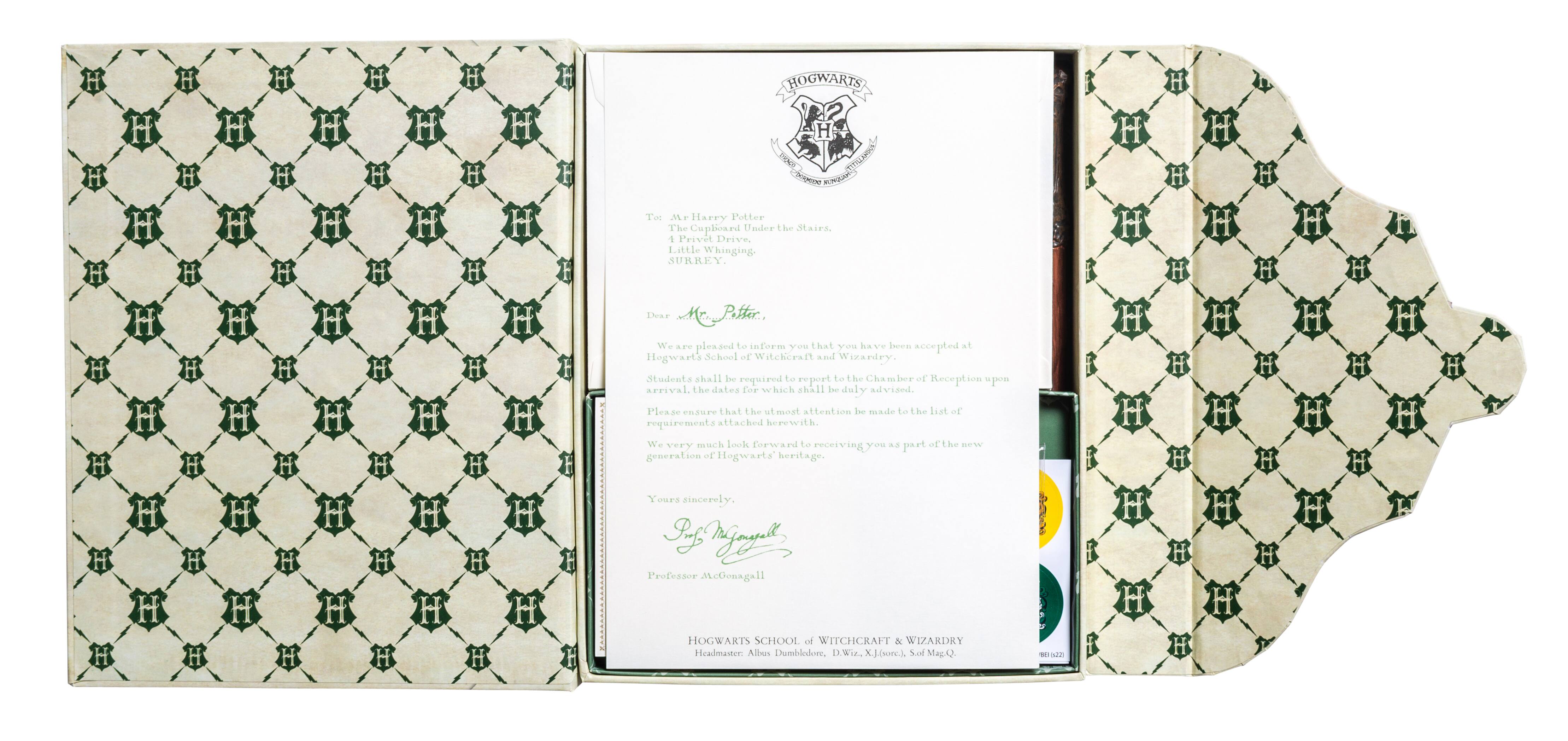 Harry Potter™ Hogwarts™ Acceptance Letter Stationery Set