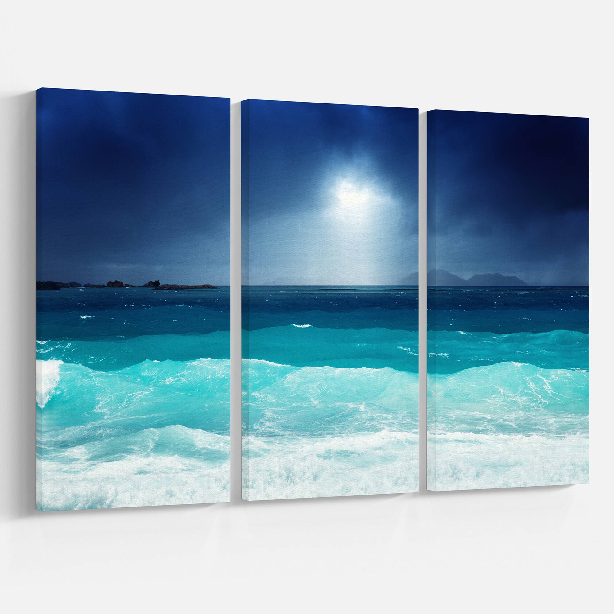 Designart - Neon Sea Waves under Dark Sky - Sea & Shore Photographic on Wrapped Canvas set