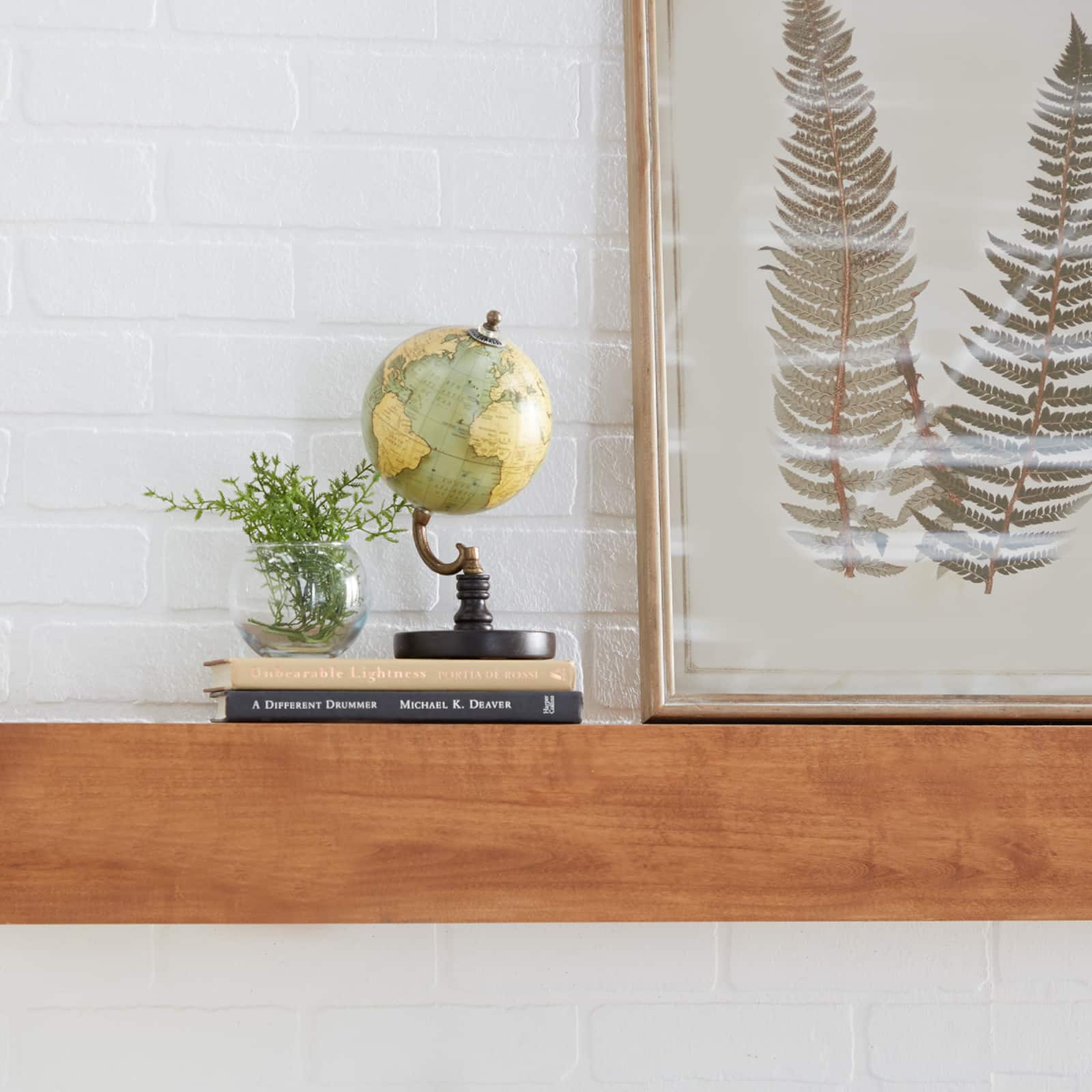 Green Wood Traditional Globe