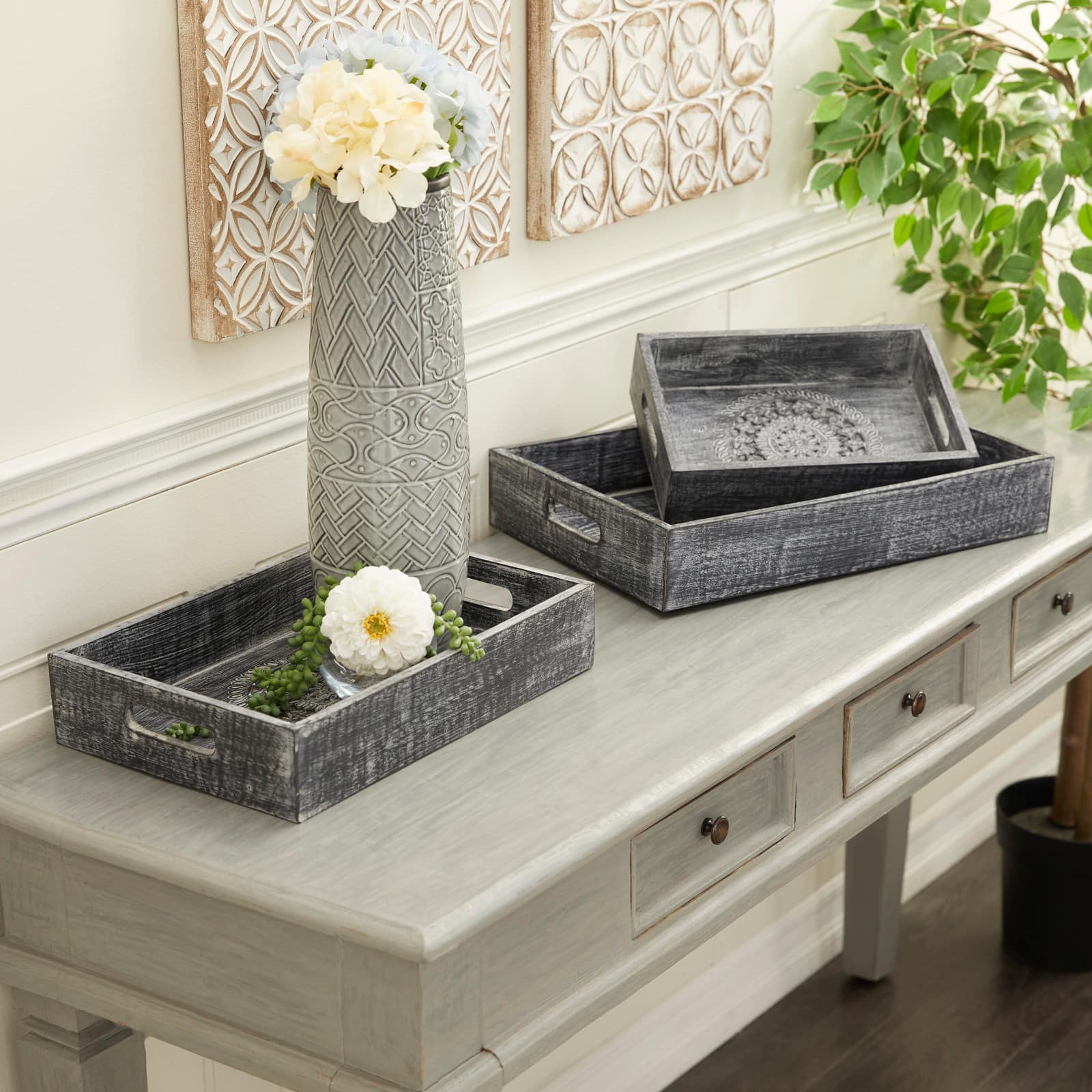 Black Mango Wood Traditional Tray Set