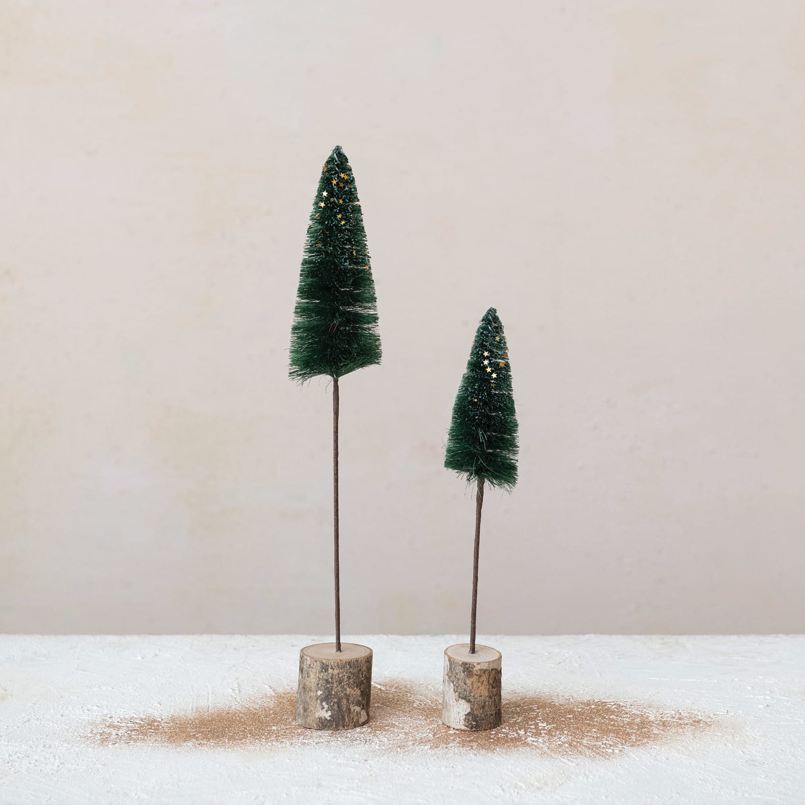 Hello Honey® 15" Green Sisal Bottle Brush Tree with Wood Base & Glitter Stars