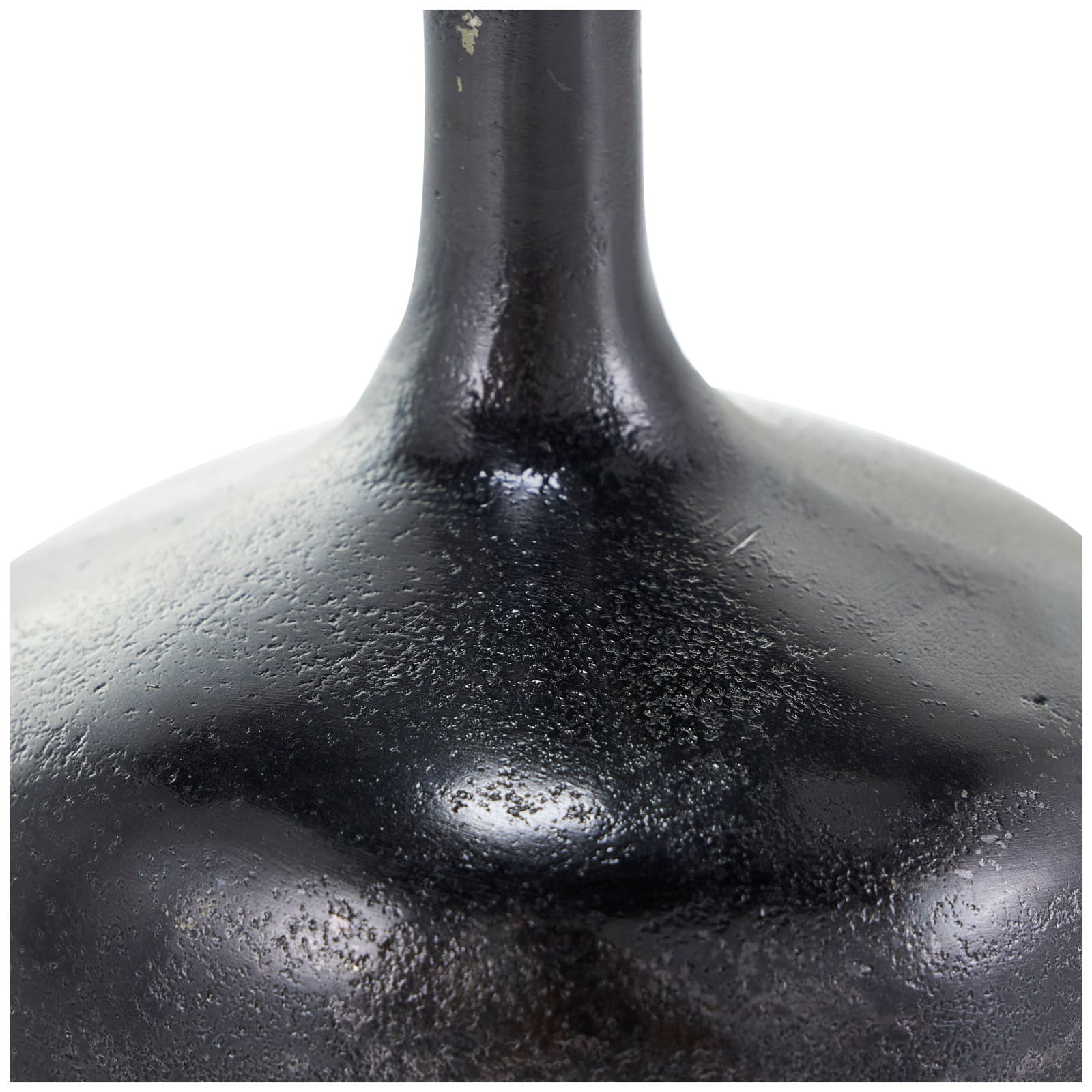 CosmoLiving by Cosmopolitan Contemporary Aluminum Vase Set