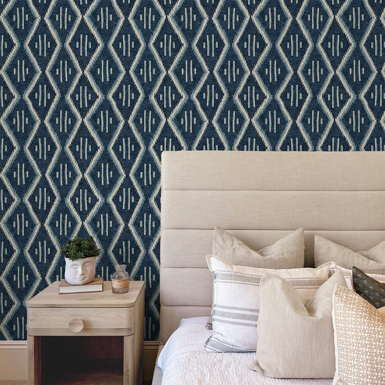 Surface Style Modern Heirloom Stripe Peel & Stick Wallpaper