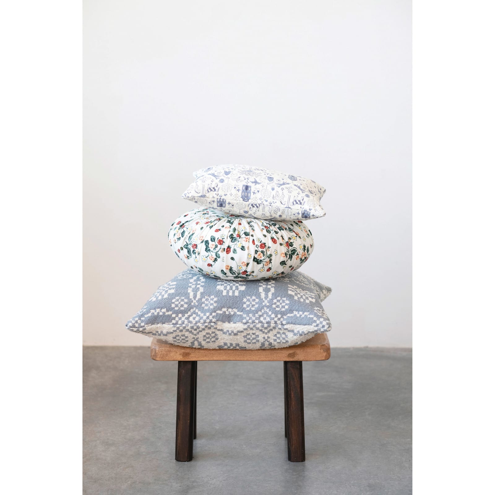 Multicolor Floral Pattern Cotton Pleated Pillow