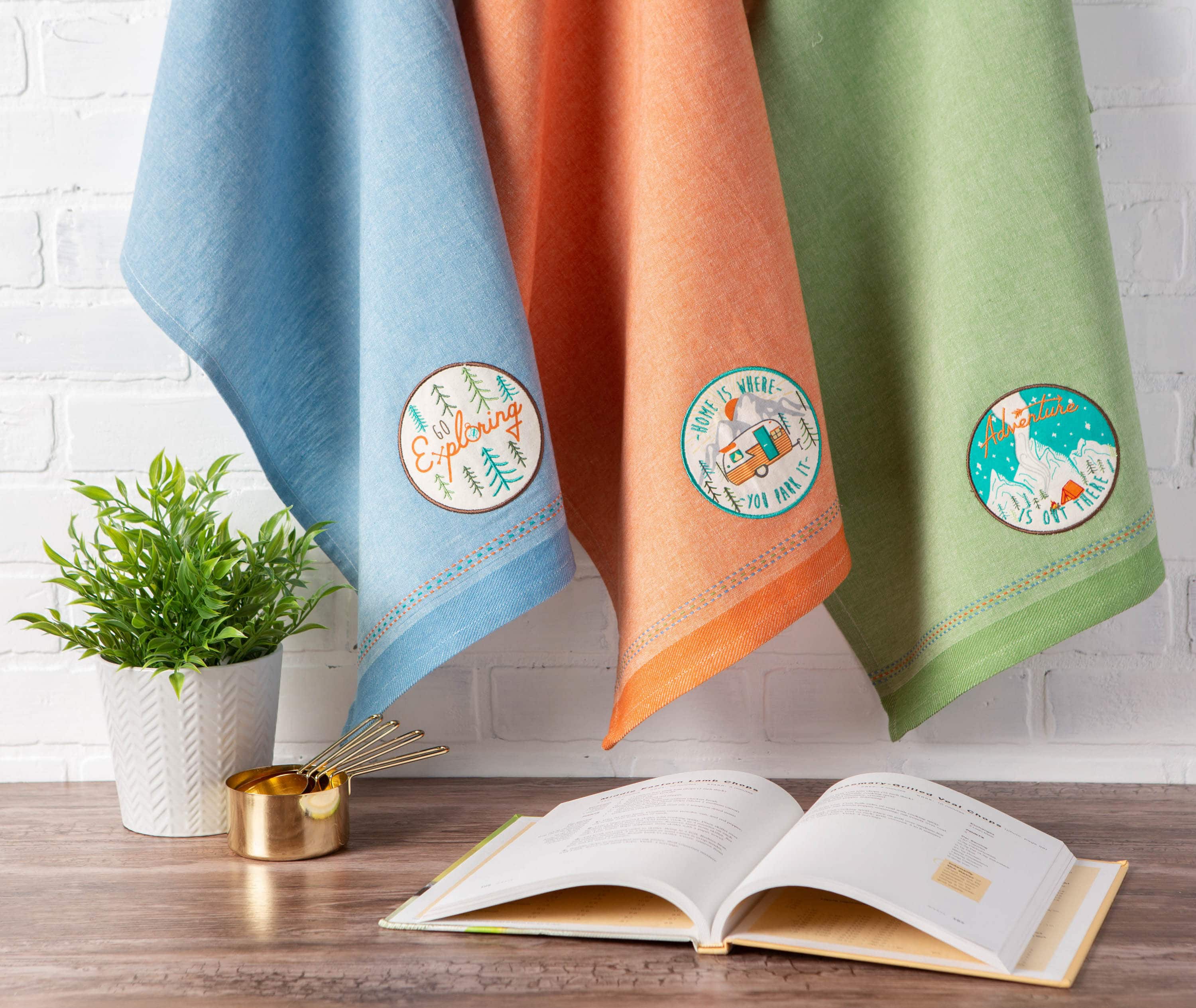 DII® Go Exploring Dish Towel Set