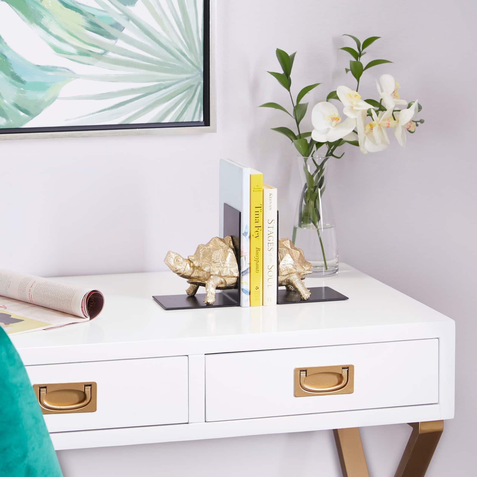 CosmoLiving by Cosmopolitan Brass Polystone Coastal Bookends, 6" x 5" x 4"
