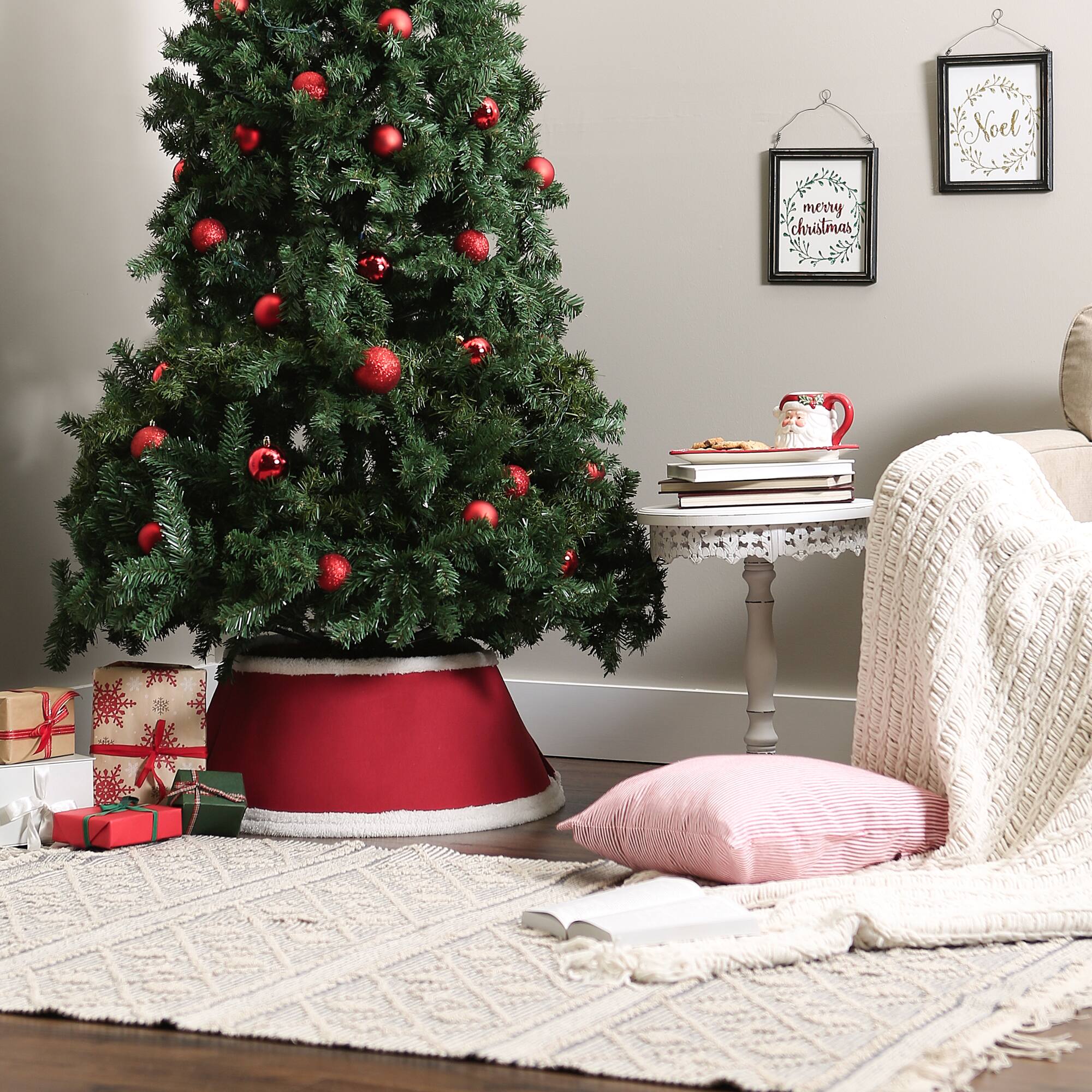 DII® Red Holiday Tree Collar