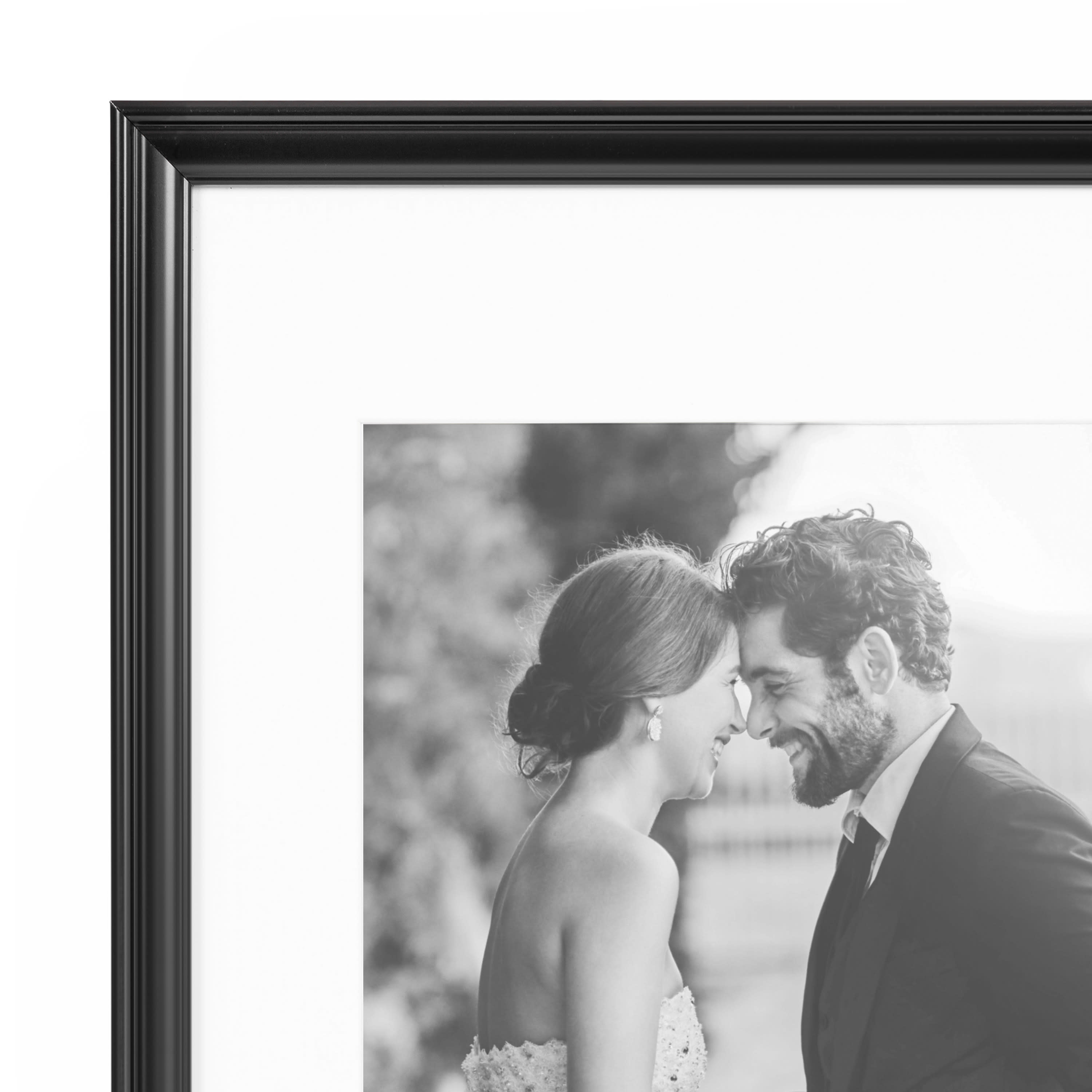Kate and Laurel 11" x 14" Adlynn Photo Frame 8" x 10" with Mat