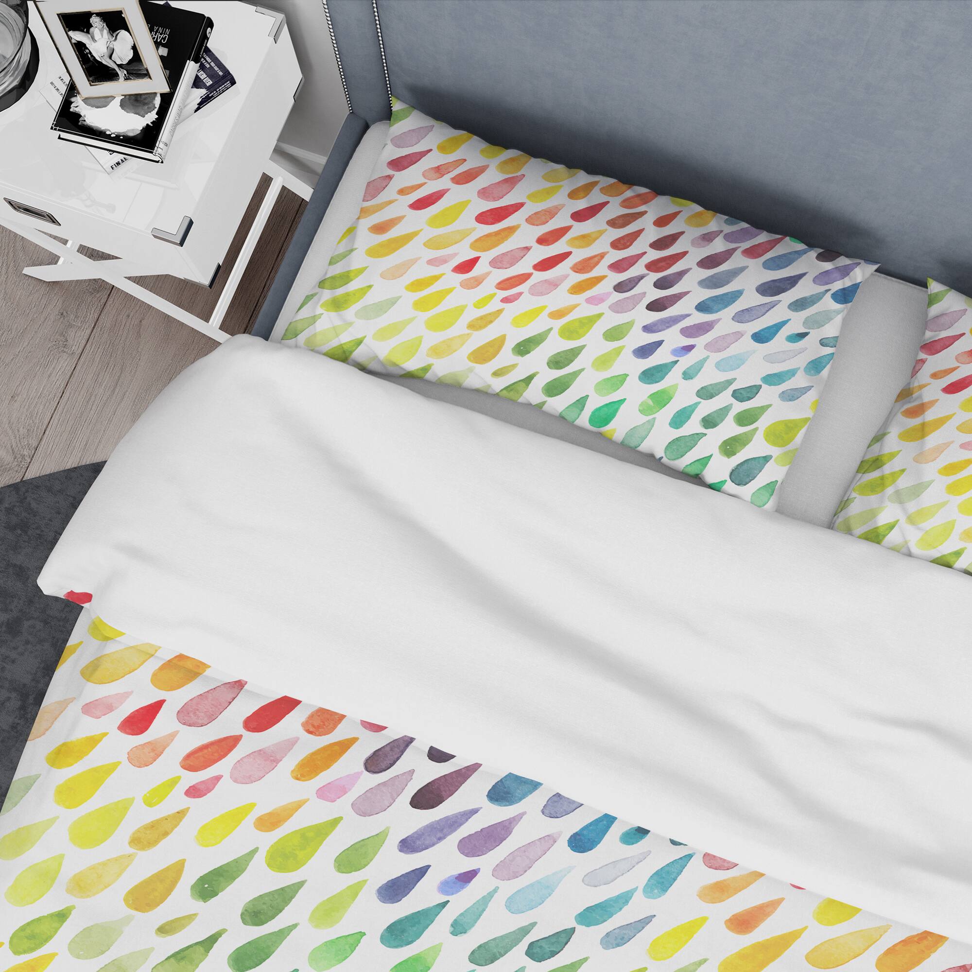 Designart 'Collection of Paint Splash Watercolor Drops' Modern & Contemporary Bedding Set - Duvet Cover & Shams
