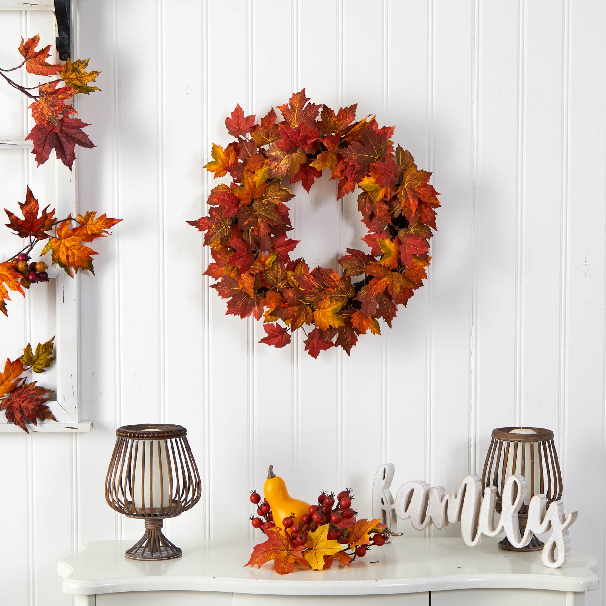 22" Maple Leaf Wreath