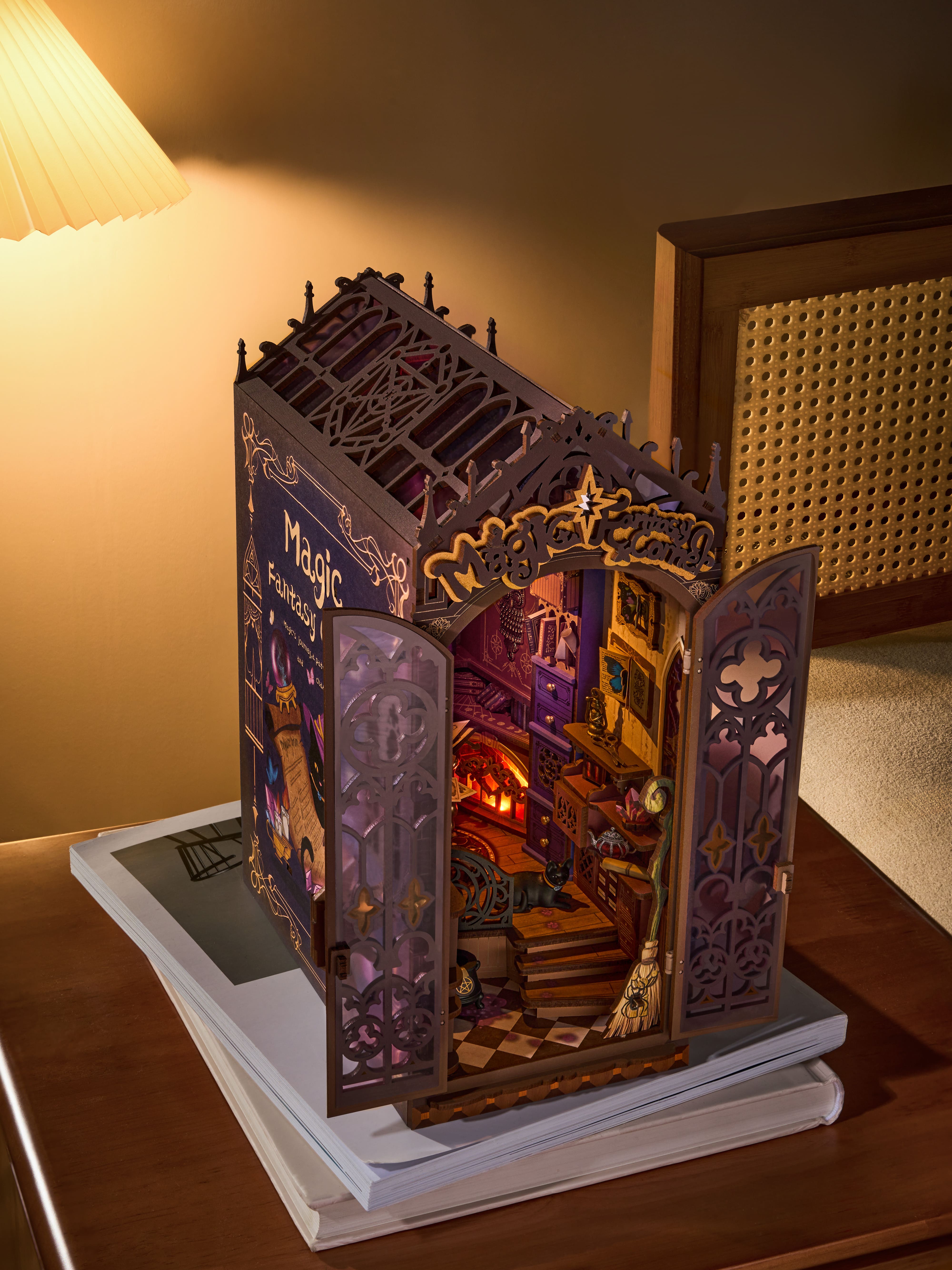 Rolife® Magic Fantasy Corner DIY Book Nook Kit