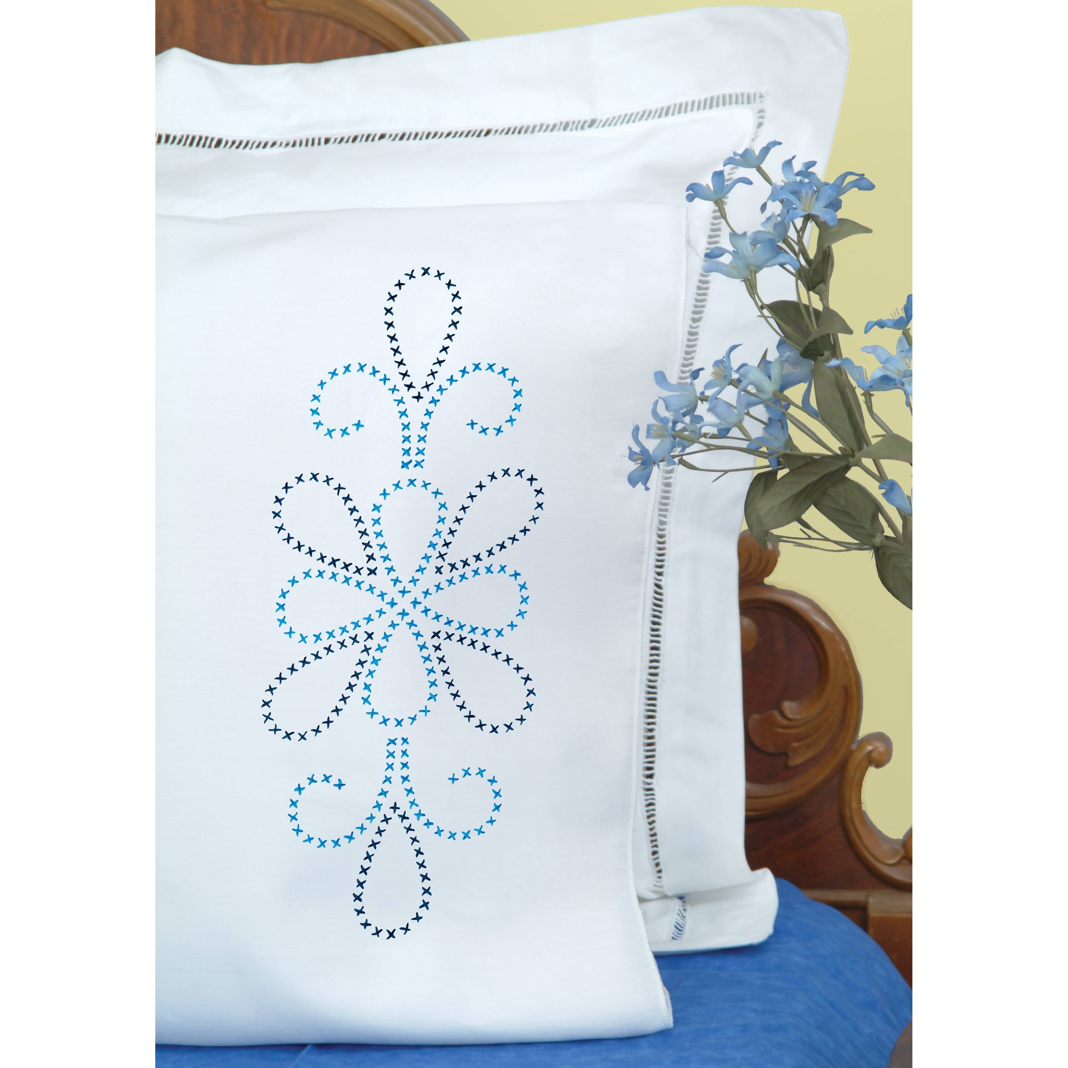 Jack Dempsey XX Design Perle Edge Stamped For Embroidery Pillowcase Set