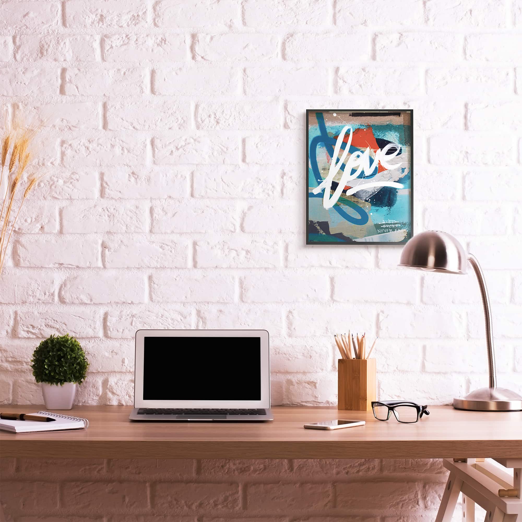 Stupell Industries Graffiti Love Text Modern Urban Wall Art in Frame
