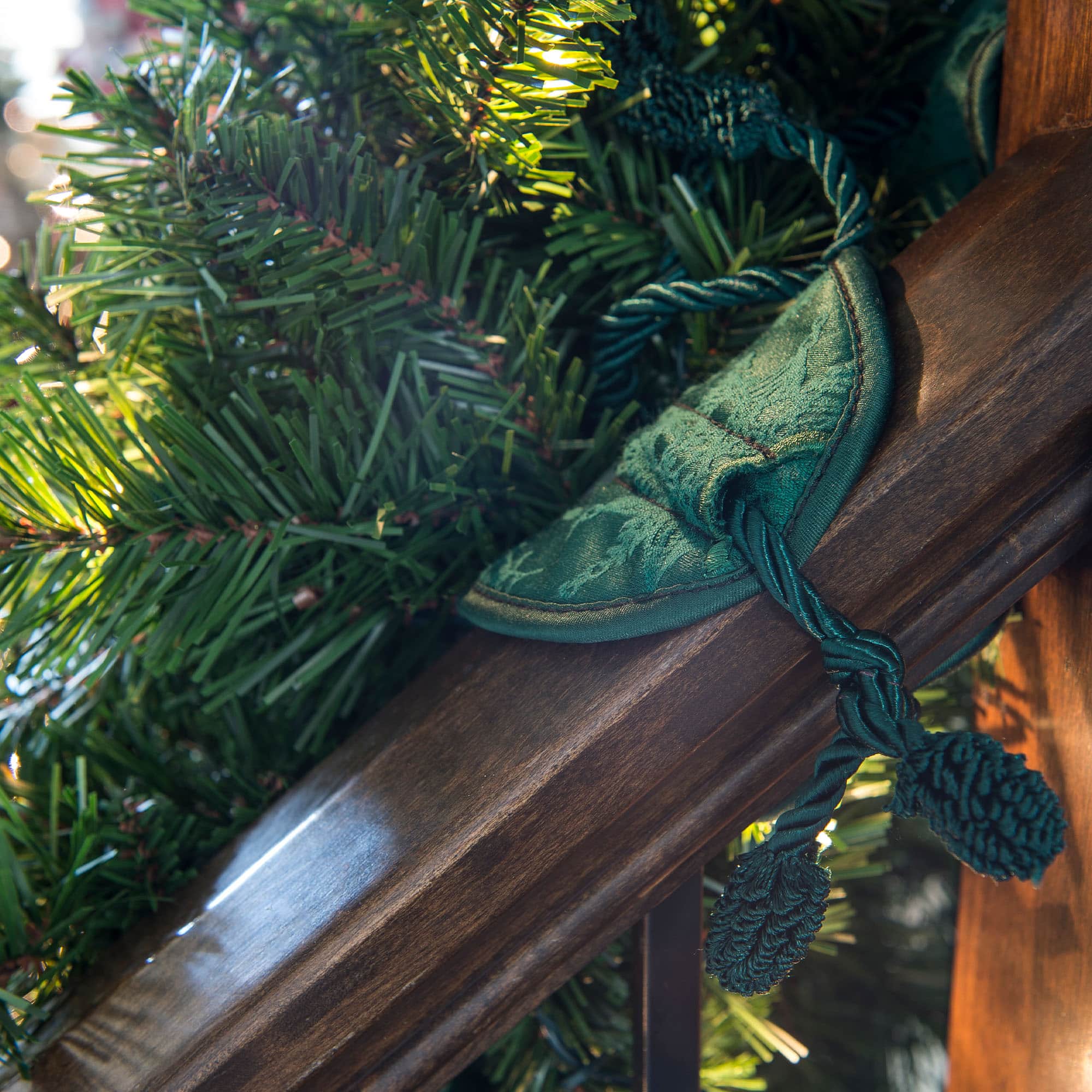 Village Lighting Green Banister Protecting Garland Ties, 3ct.