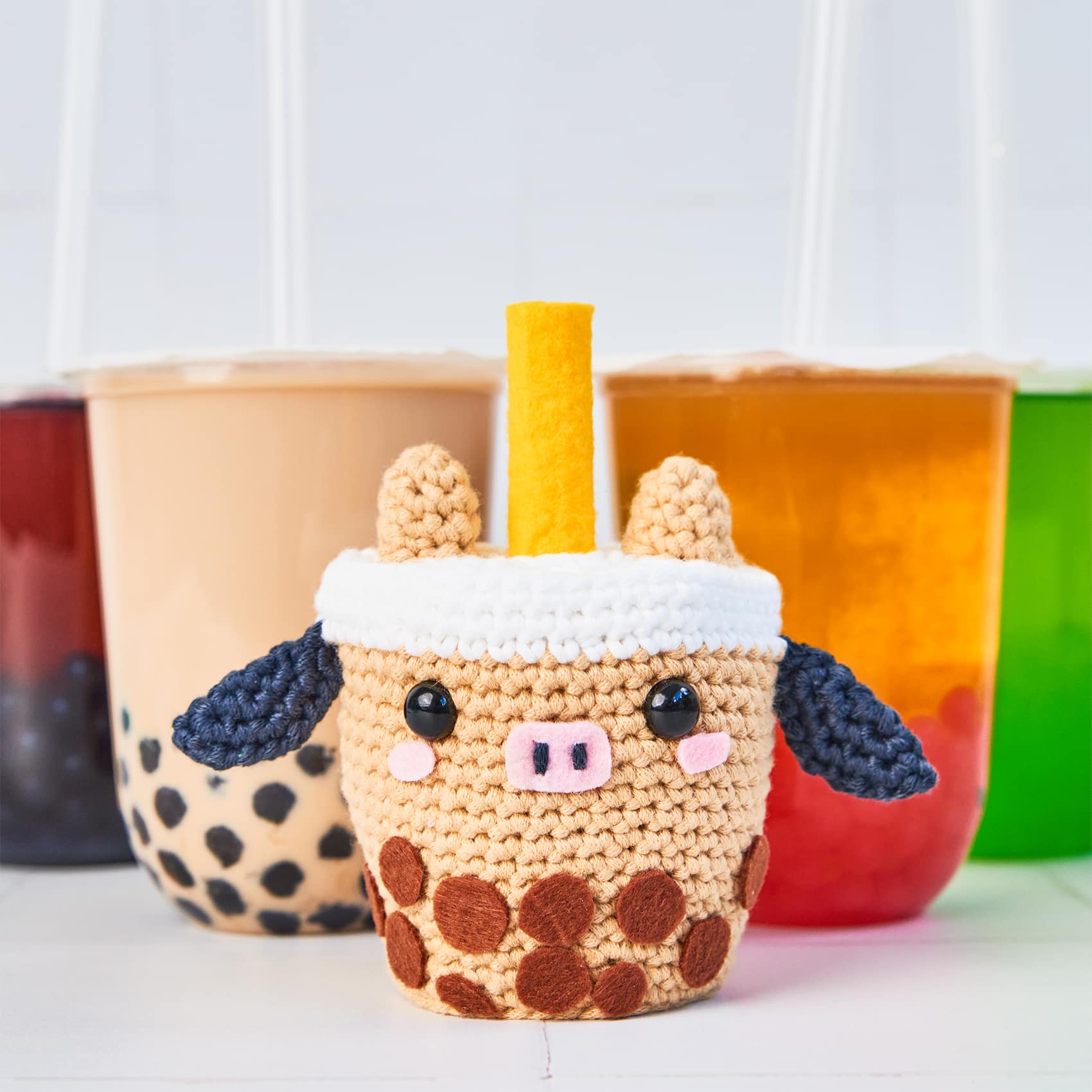 Lion Brand® Boba Cow Charlie Yummy Friends Kit