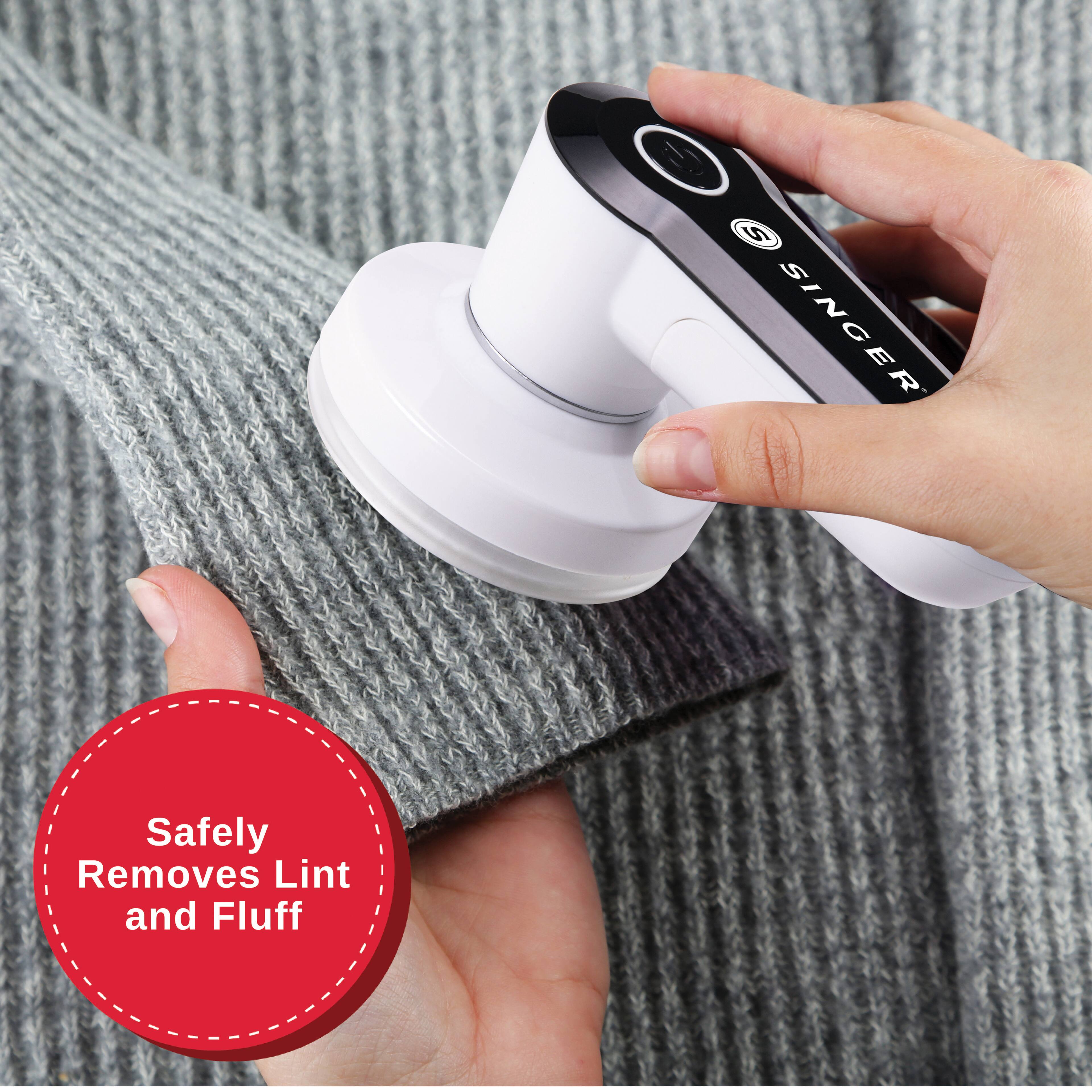 SINGER® Compact Fabric Shaver & Lint Remover