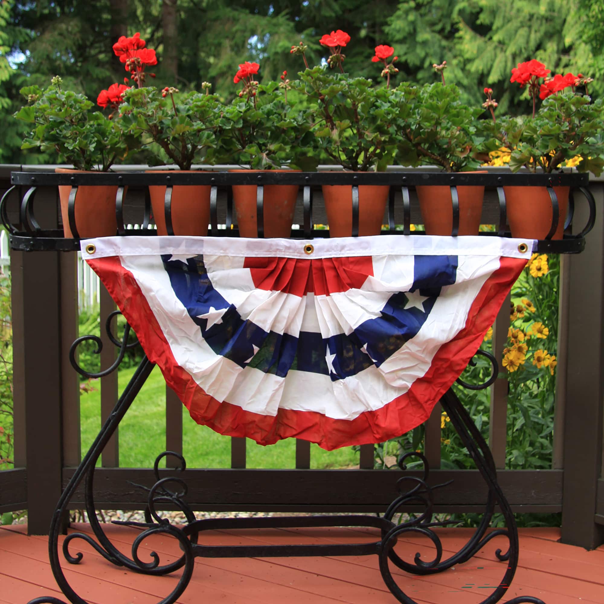 1.5ft. x 3ft. Polycotton Pleated US Fan Flag