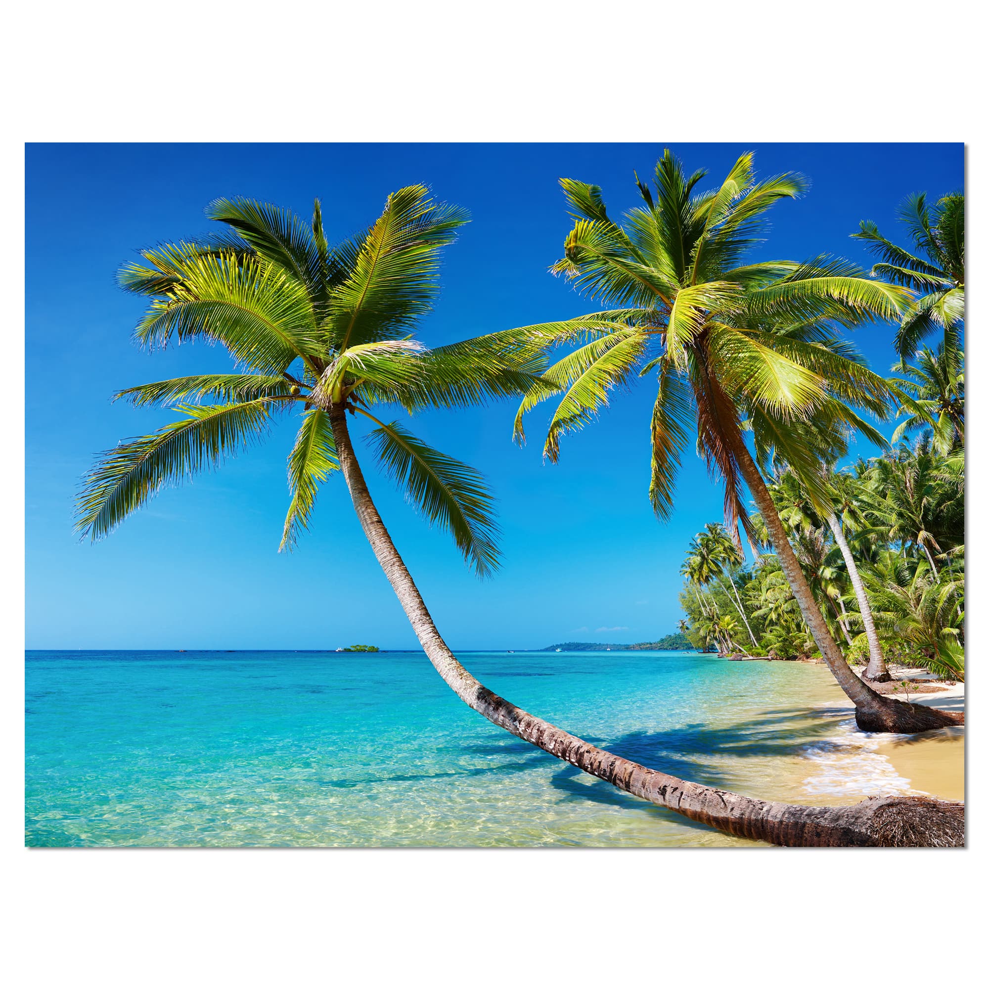 Designart - Tropical Beach Thailand - Landscape Photo Canvas Art Print