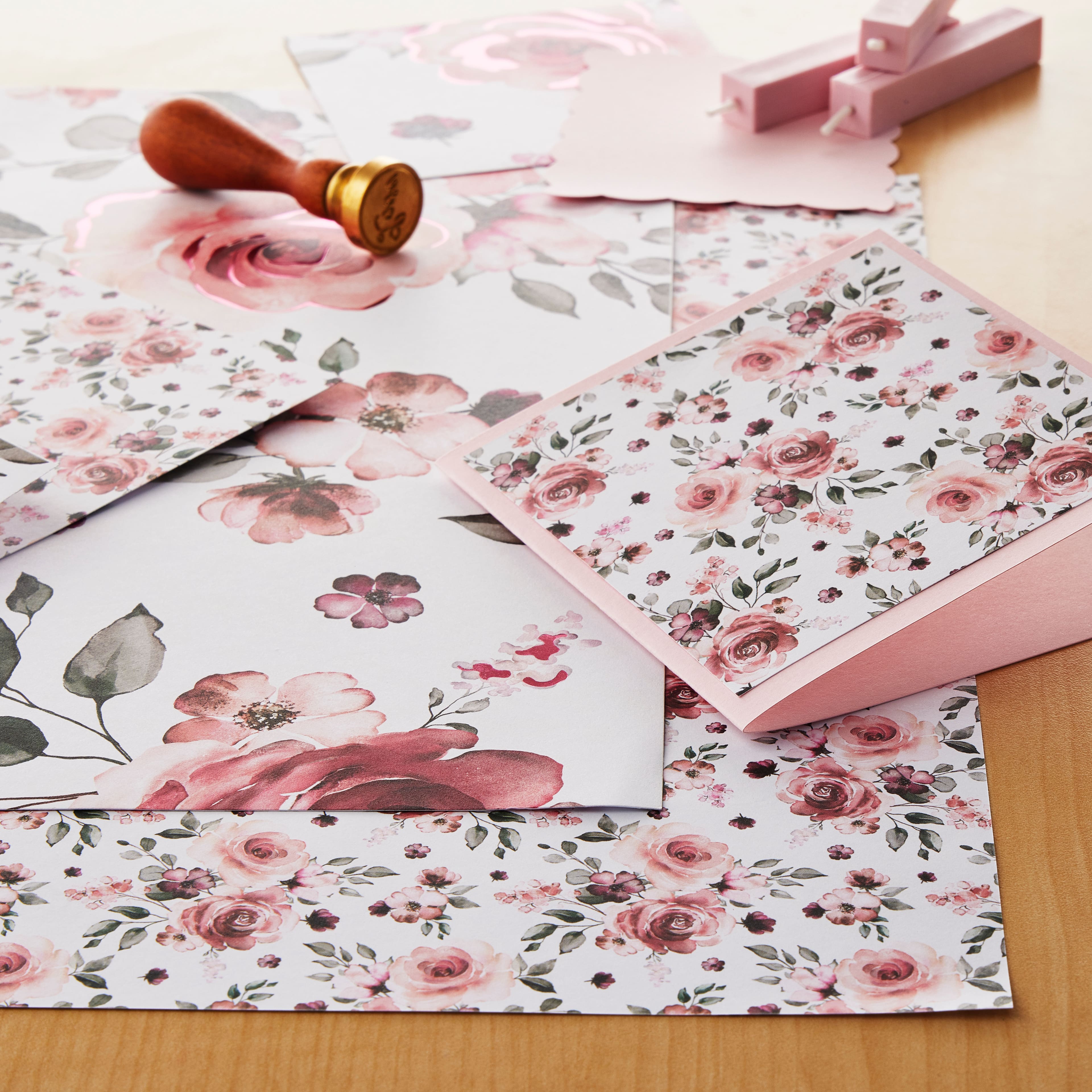 Pack: Pink Roses Cardstock by Recollections