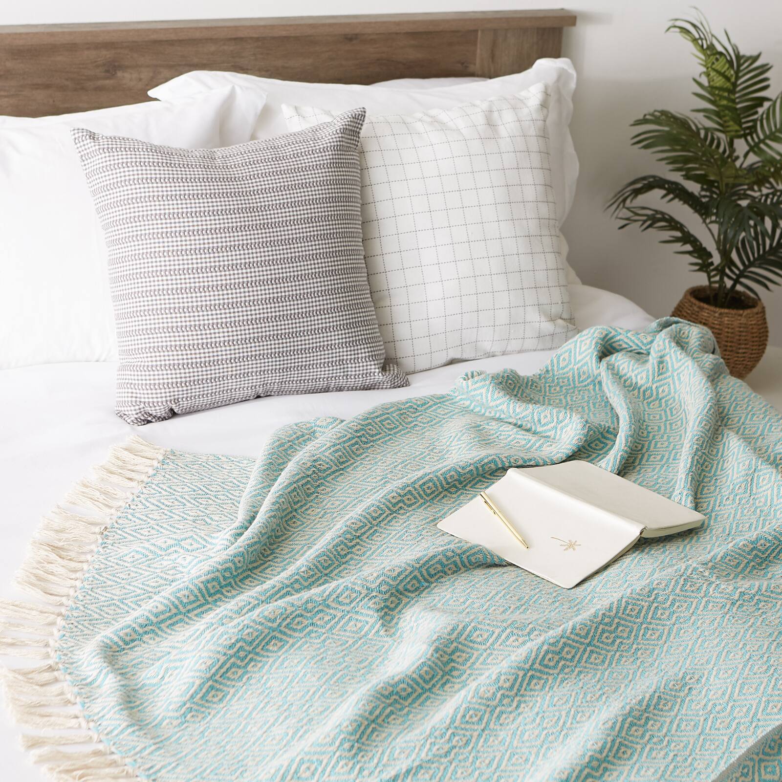 DII® Double Diamond Throw