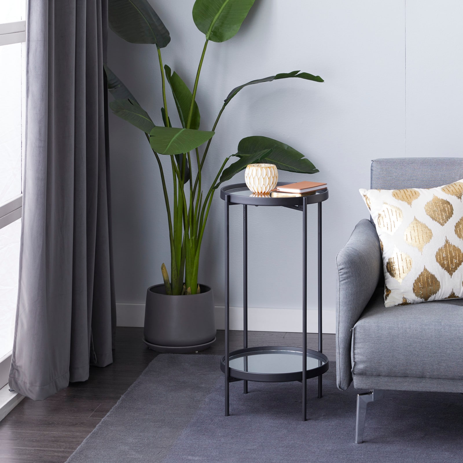 15" Black Contemporary Accent Table