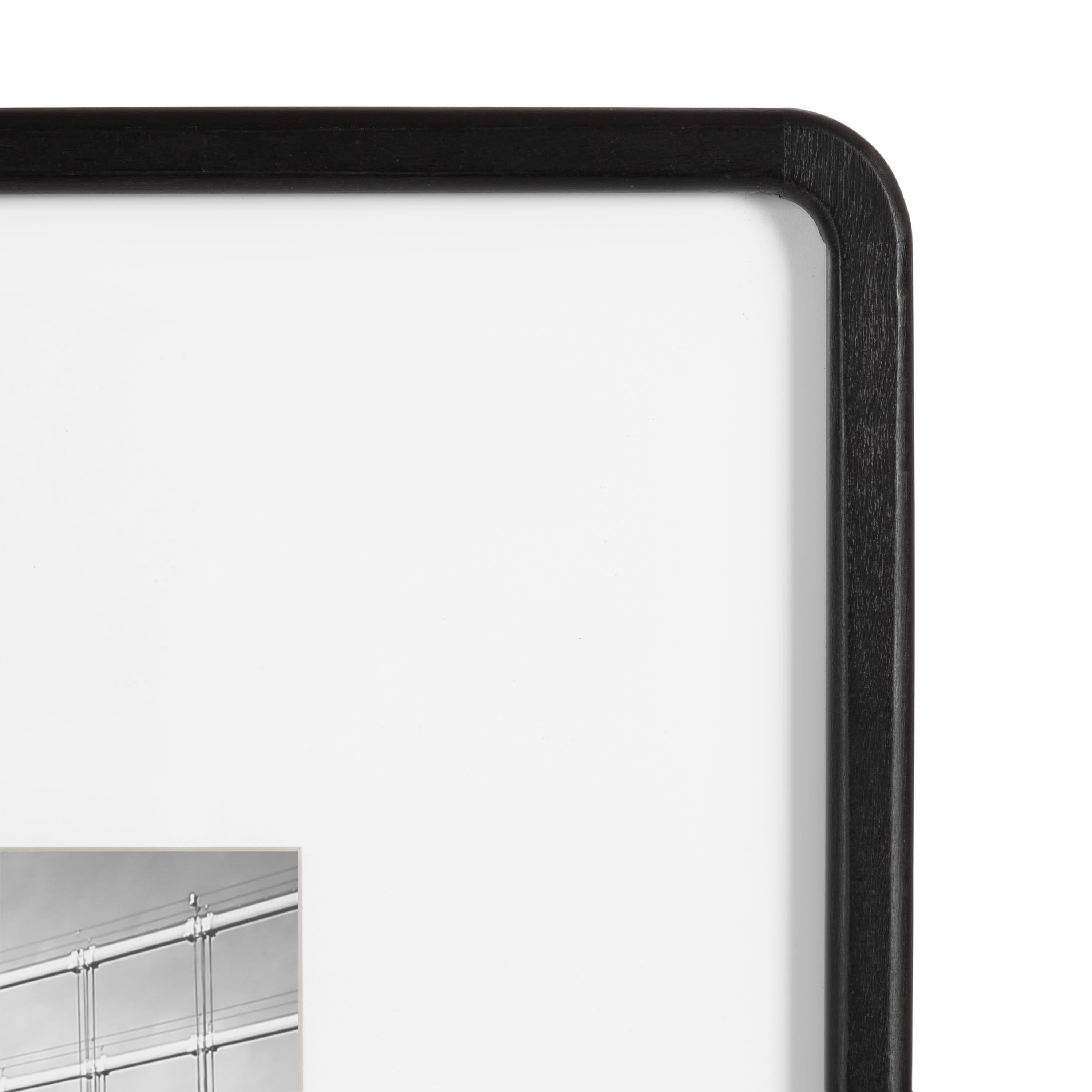 Kate and Laurel 11" x 14" Inglewood Picture Frames with 5" x 7" Mat