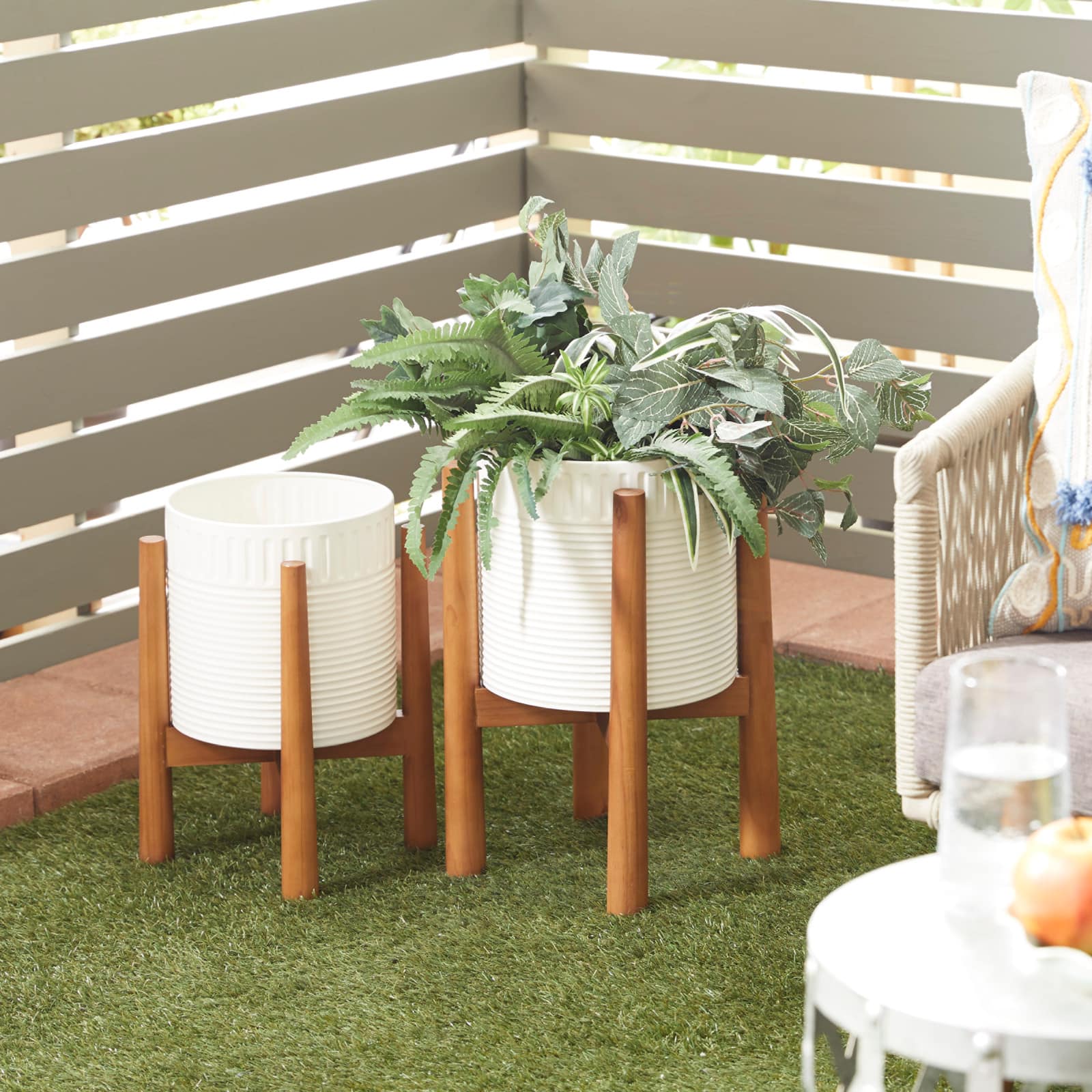 White Metal Planter with Natural Legs Set