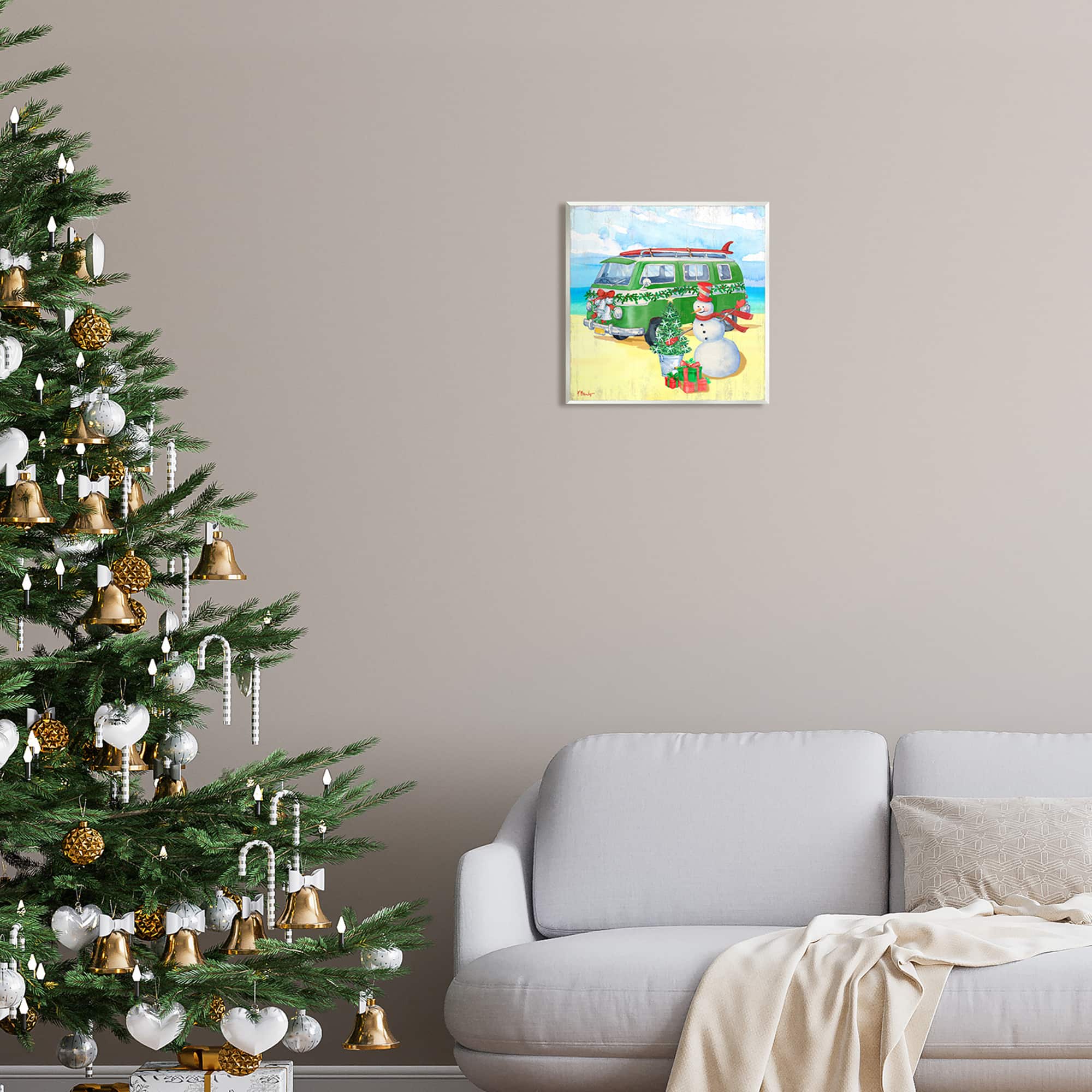 Stupell Industries Green Van Holiday Beach Wall Plaque Art