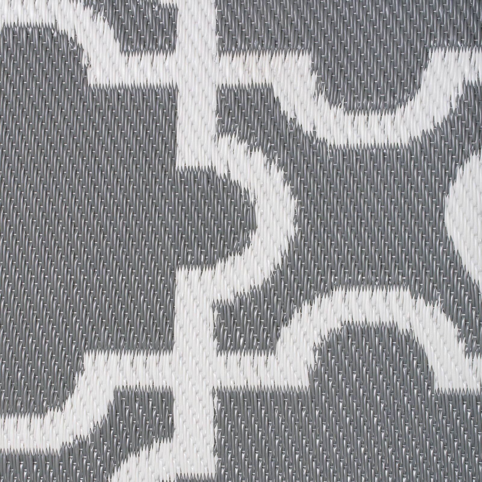 DII® Gray Lattice Outdoor Rug, 4ft. x 6ft.