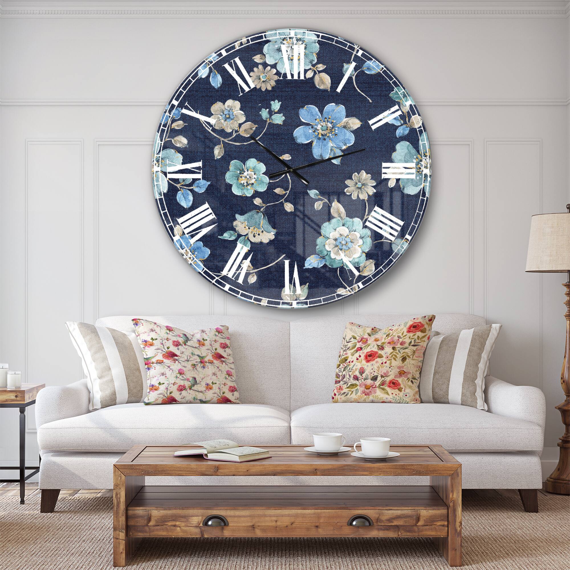 Designart 'Indigold Metallic Flower Pattern Traditional Wall Clock