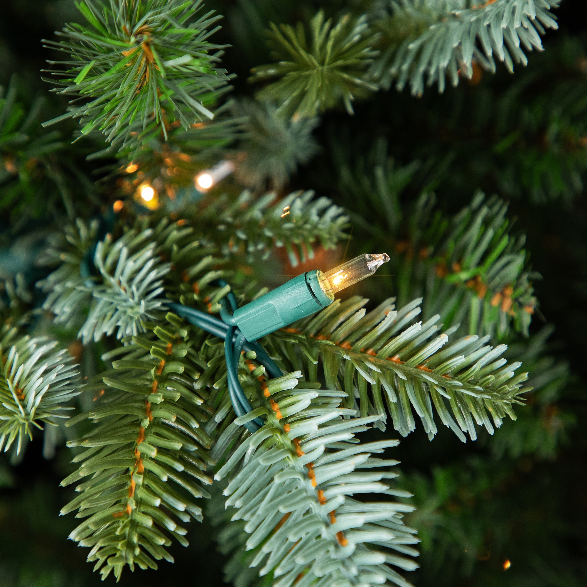 7.5ft. Pre-Lit Real Touch™️Full Blue Spruce Artificial Christmas Tree, Clear Lights
