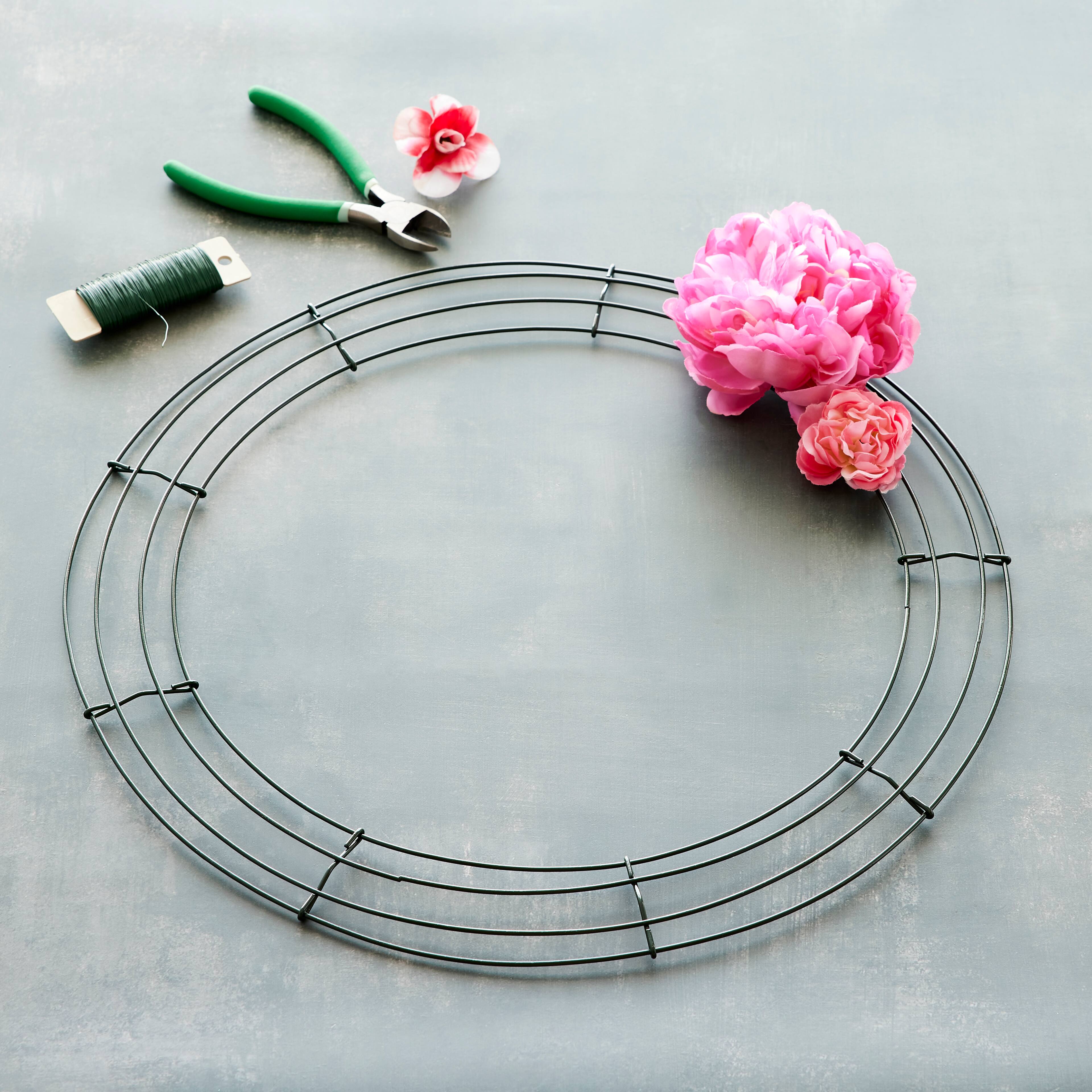 10 Pack: 18" Wire Wreath Frame by Ashland®